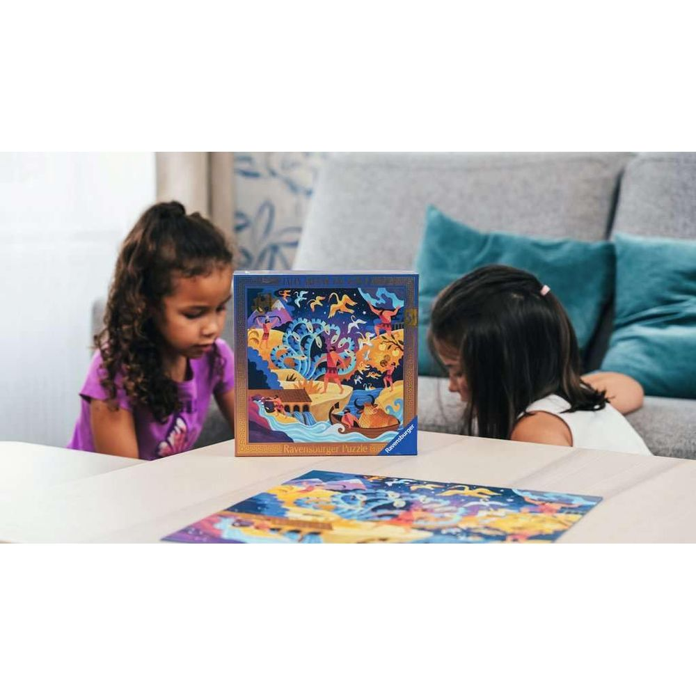 Due bambine guardano un puzzle e la sua scatola con illustrazione fantasy colorata.