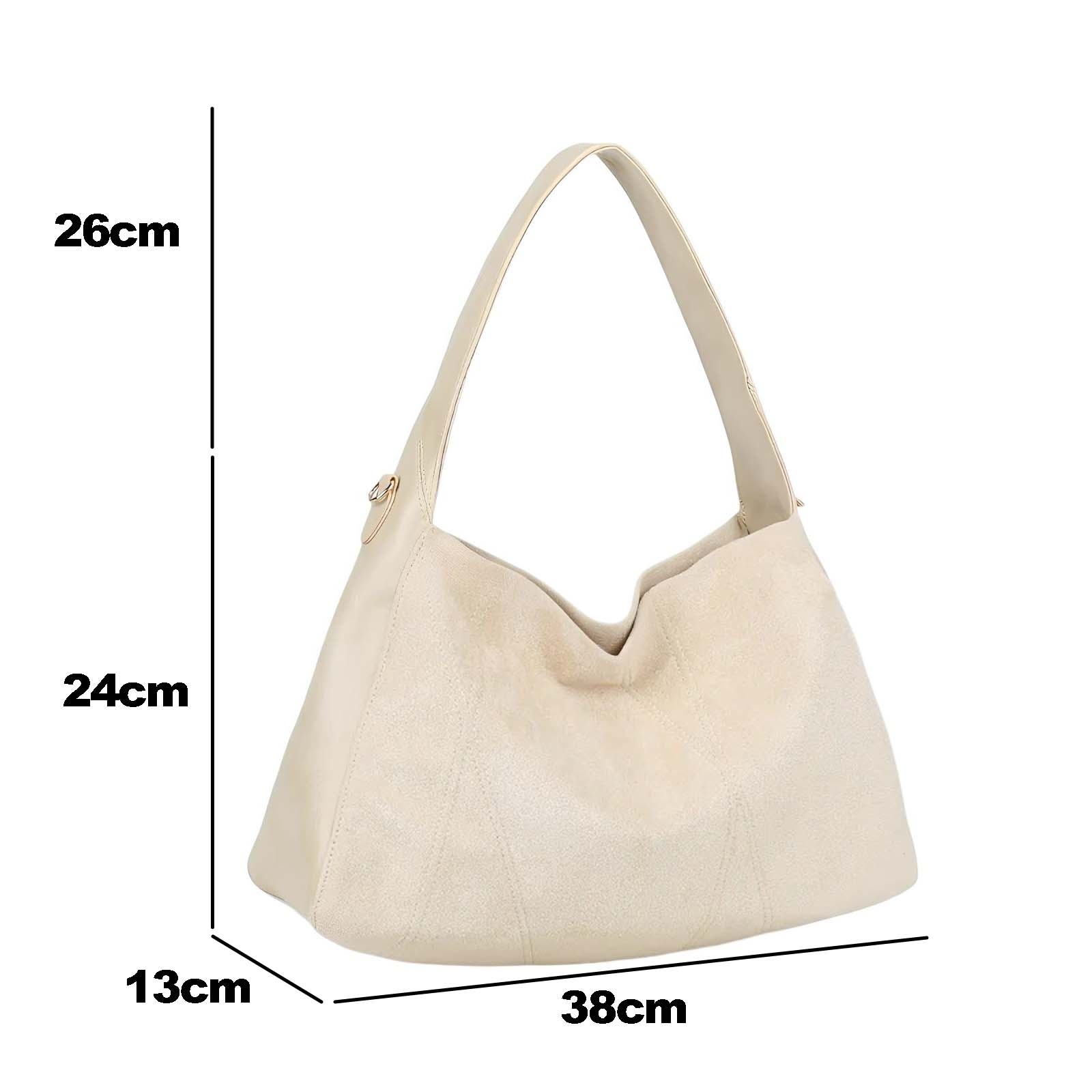 Un bolso hobo color crema con dimensiones de 38x26x13cm.