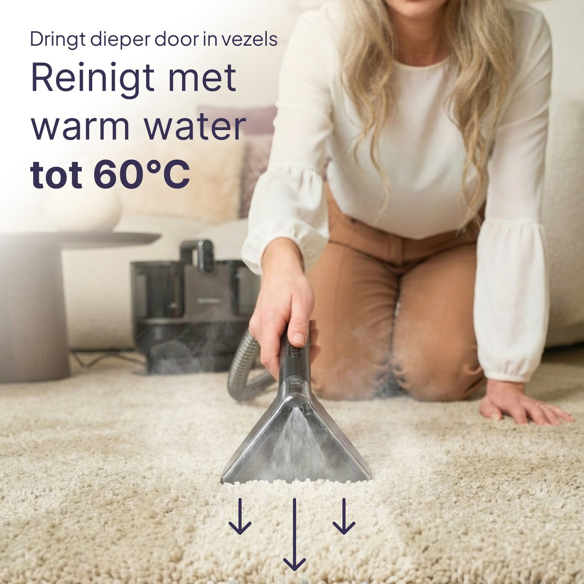 Een vrouw reinigt tapijt met warm water tot 60°C.