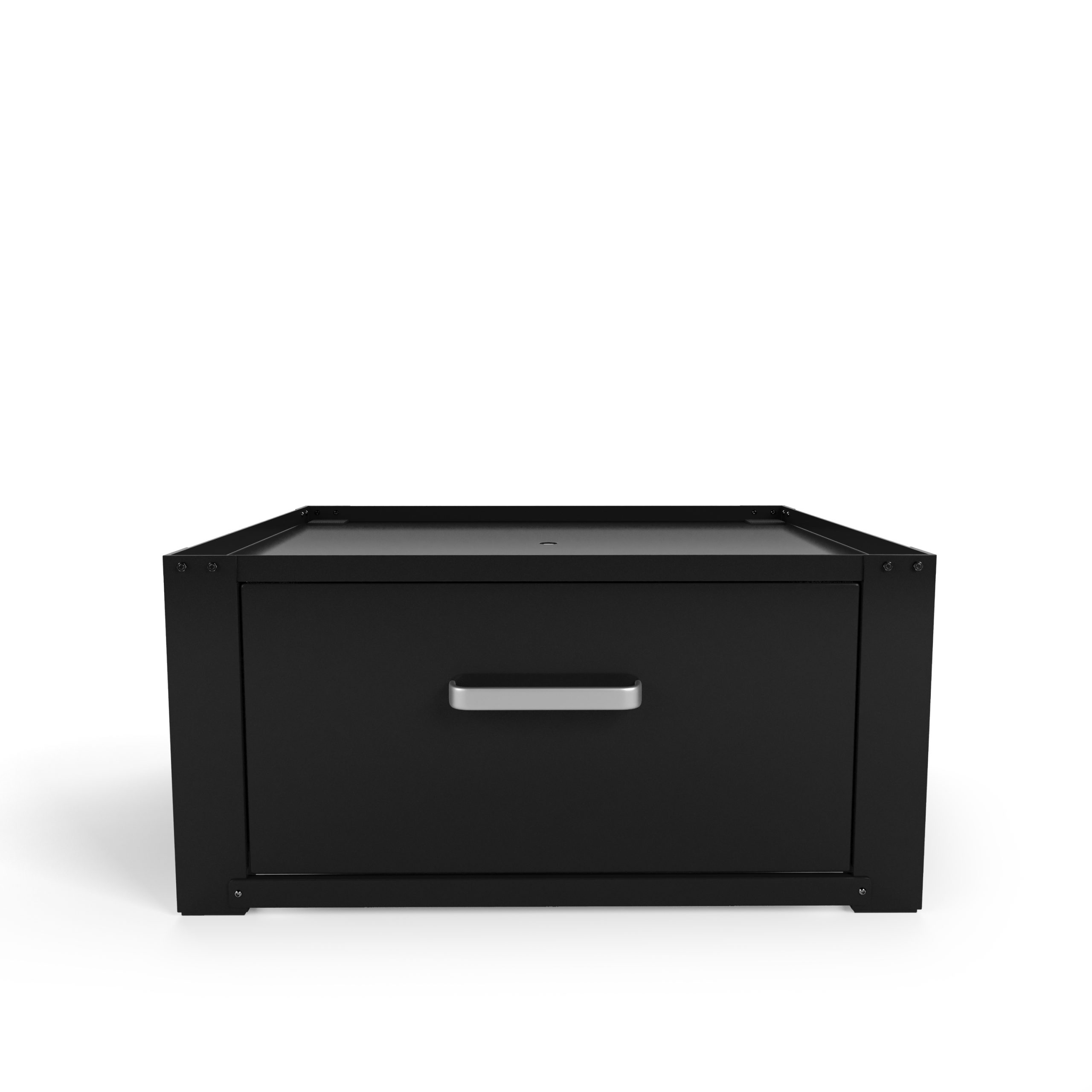 Schwarze Schubladenkommode mit silbernem Griff auf weißem Hintergrund.