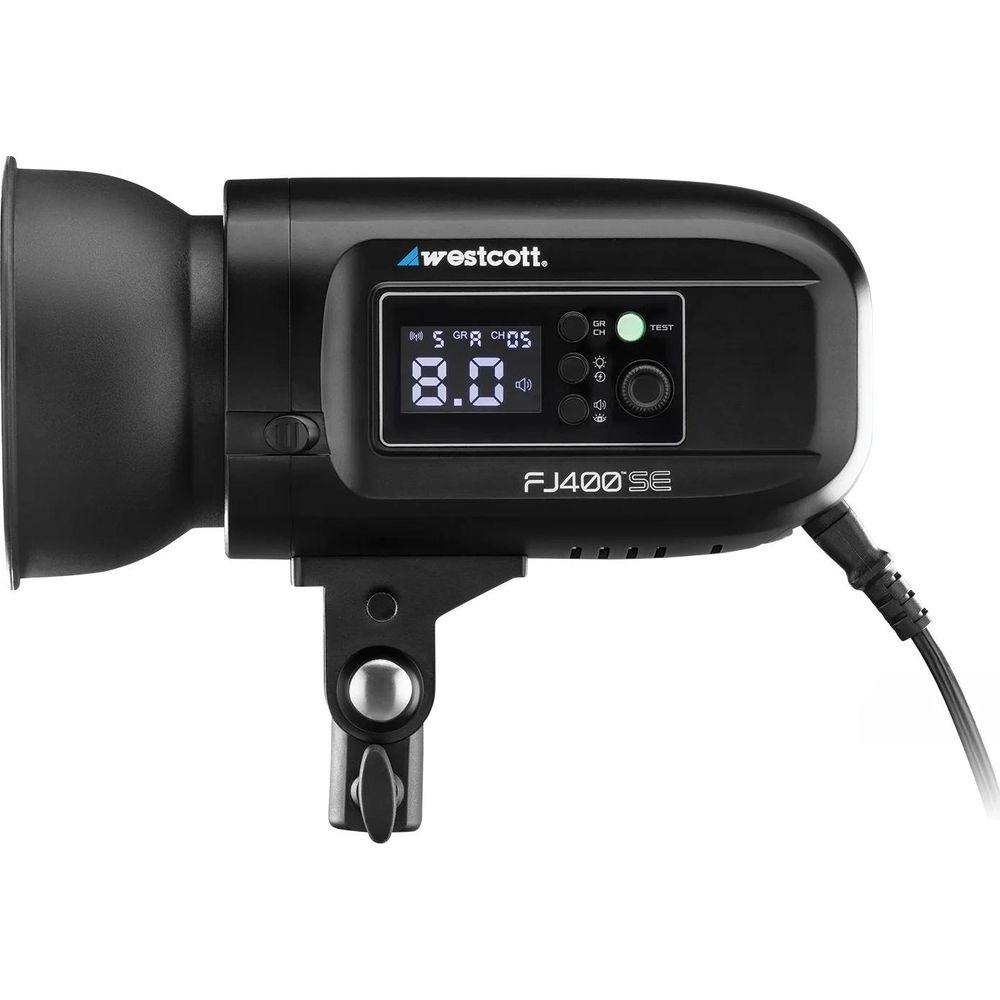 Schwarzes Westcott FJ400 SE Blitzlicht mit Modifikator und Display.