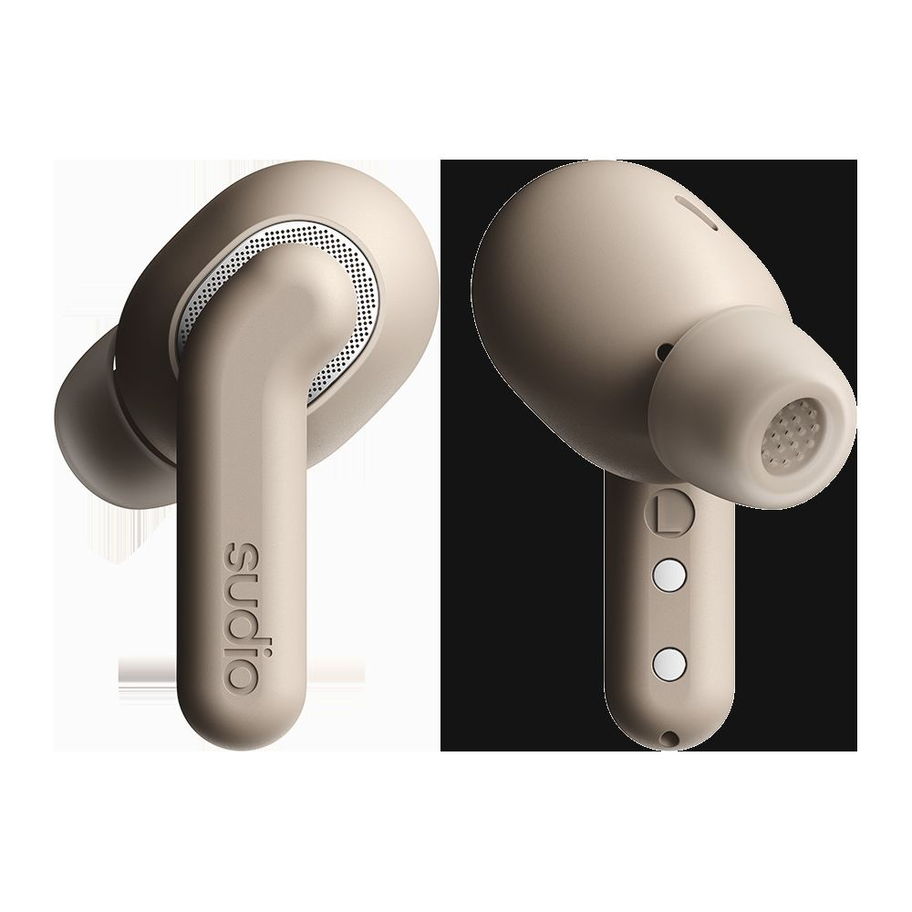 Zwei beige kabellose Ohrhörer mit „Sudio“-Logo und Ladekontrollleuchten.