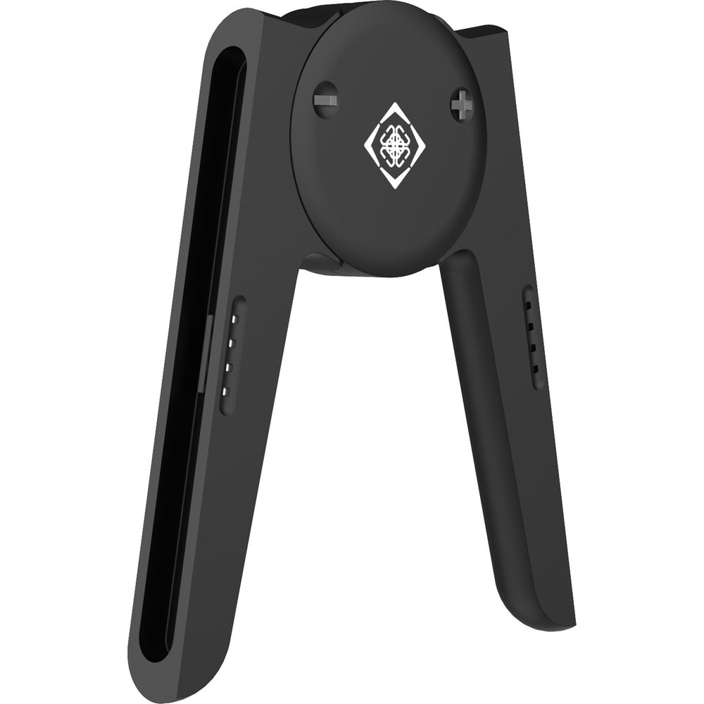 Ein schwarzer, zusammenklappbarer Handyhalter mit einem Logo in der Mitte.
