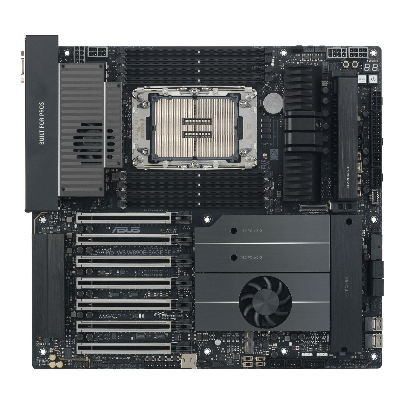 Schwarzes Motherboard mit CPU-Sockel, RAM-Steckplätzen, PCIe-Steckplätzen und Lüfter.