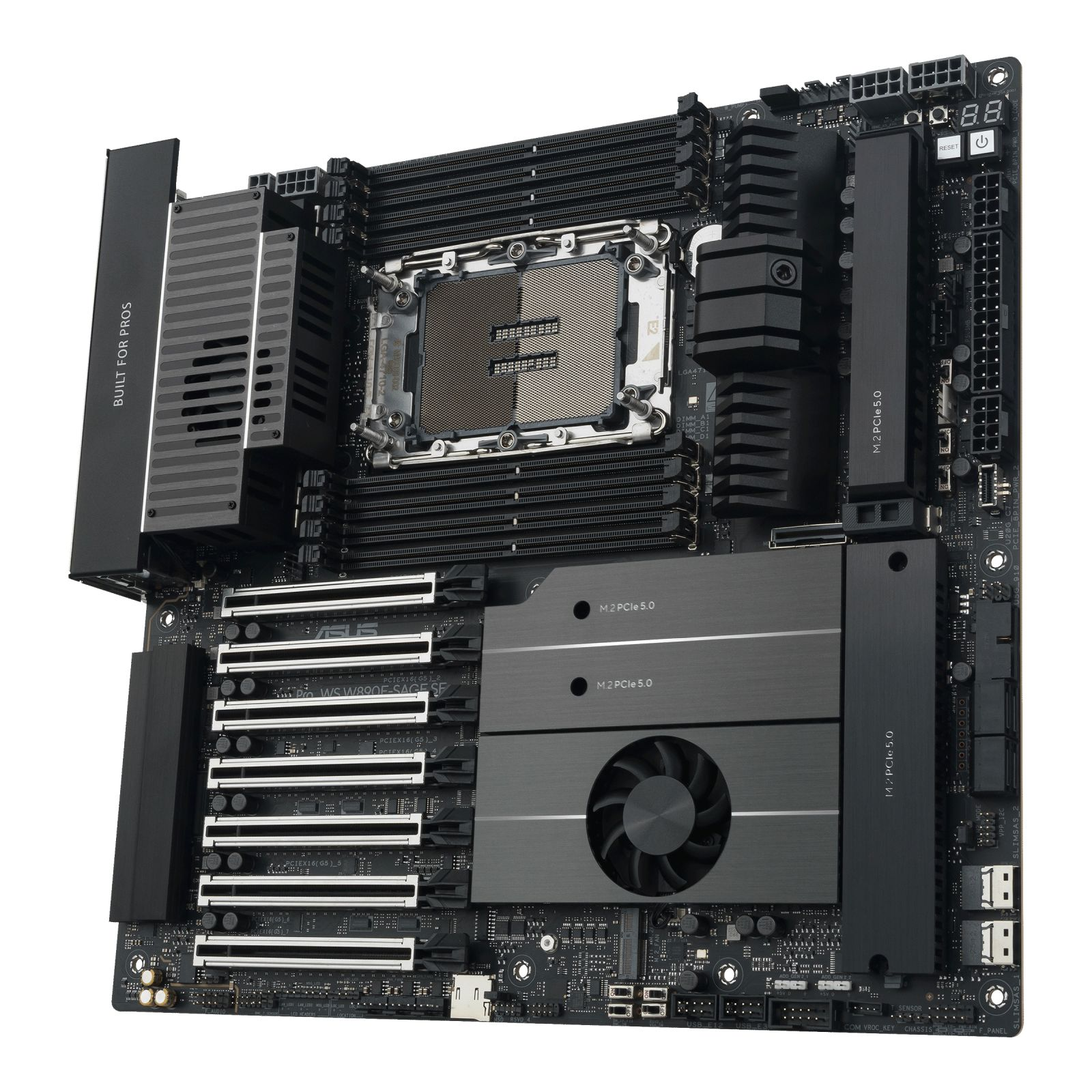 Schwarzes Motherboard mit CPU-Sockel, RAM-Steckplätzen, PCIe-Steckplätzen und Lüfter.