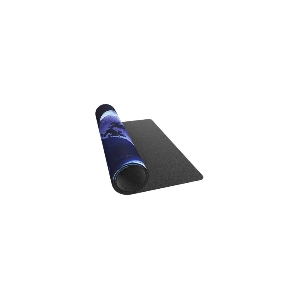 Un tapis de souris noir, partiellement enroulé, avec un motif bleu et violet.