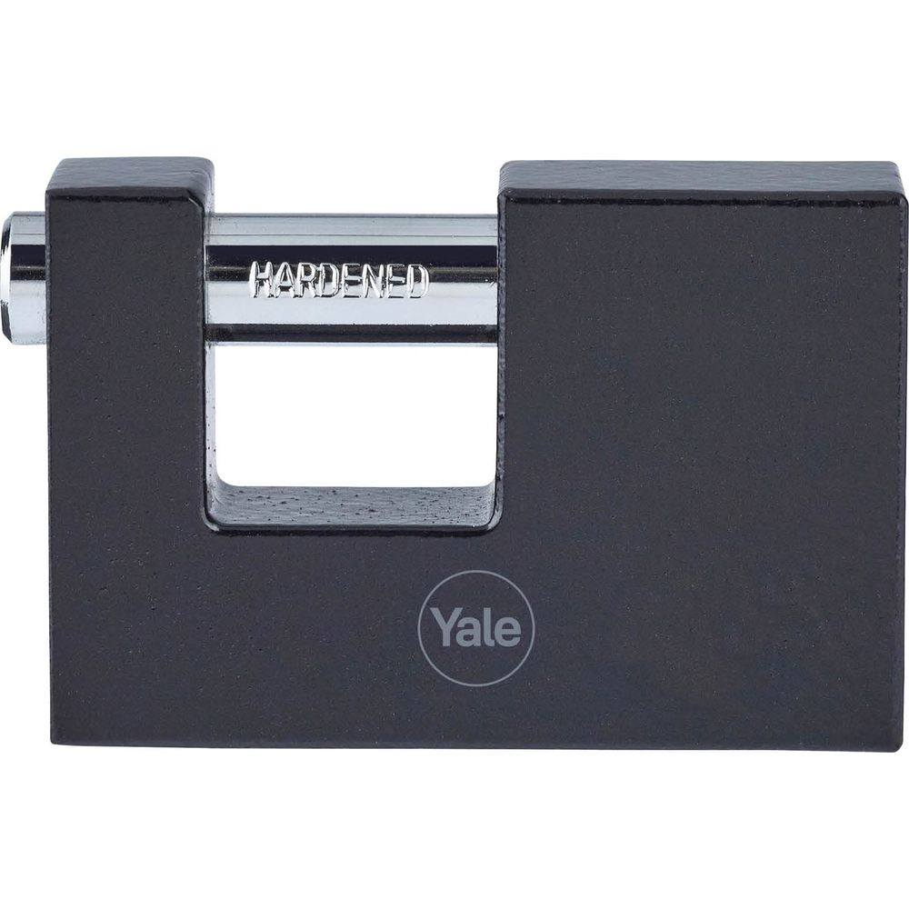 Ein schwarzes Vorhängeschloss mit der Aufschrift „HARDENED“ und dem Yale-Logo.