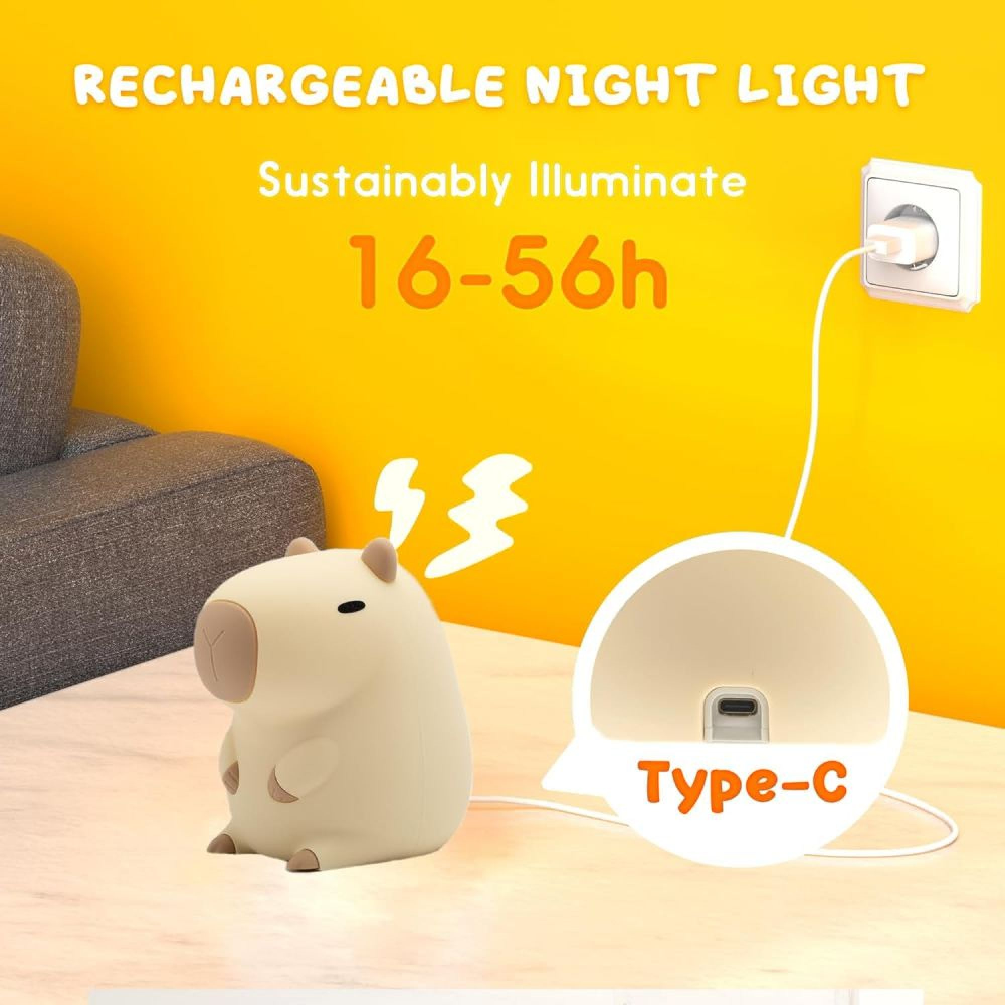 Eine beige Nachtlampe in Tierform steht neben einem Sofa, lädt per USB-C.