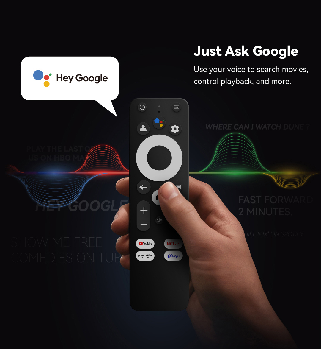 Une main tient une télécommande avec Google Assistant. Des formes d'onde affichent des commandes vocales.