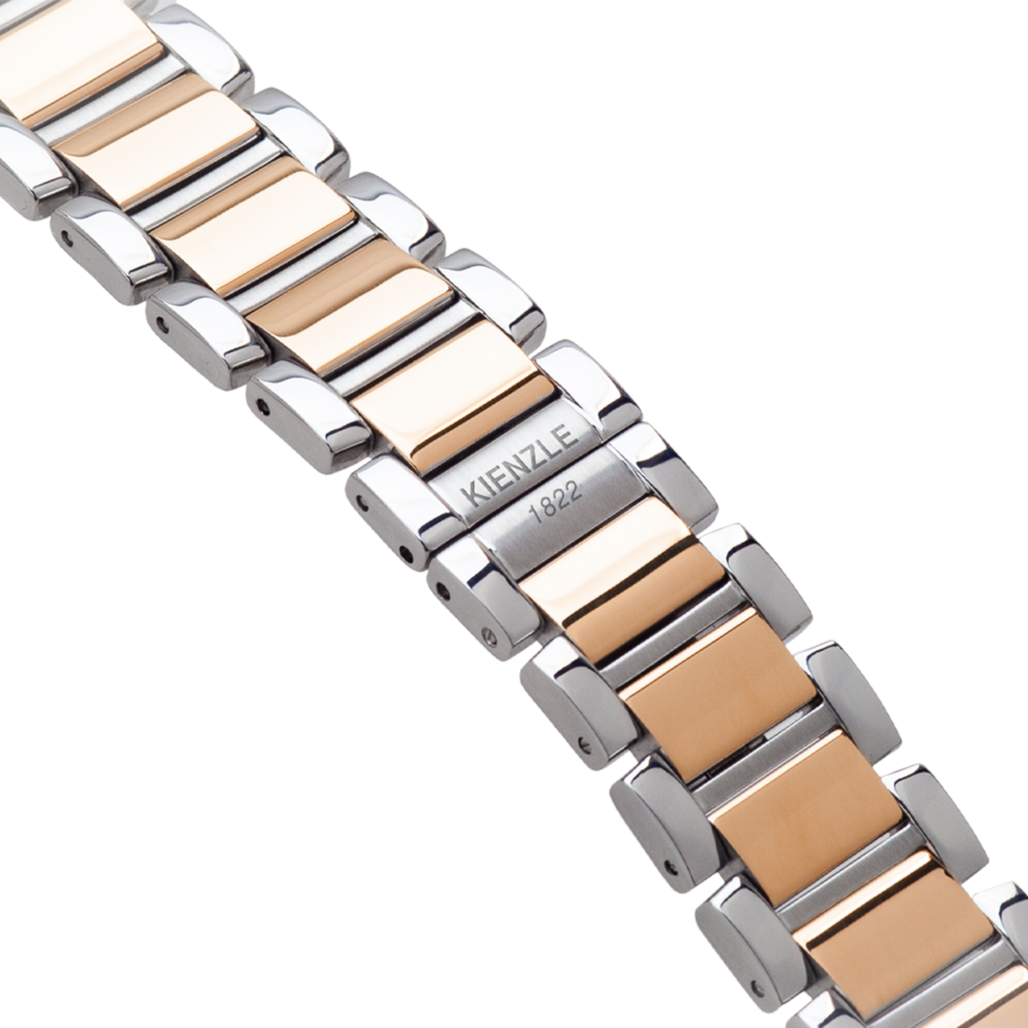 Ein Uhrenarmband mit abwechselnden silbernen und roségoldenen Gliedern. Kienzle 1822 ist eingraviert.