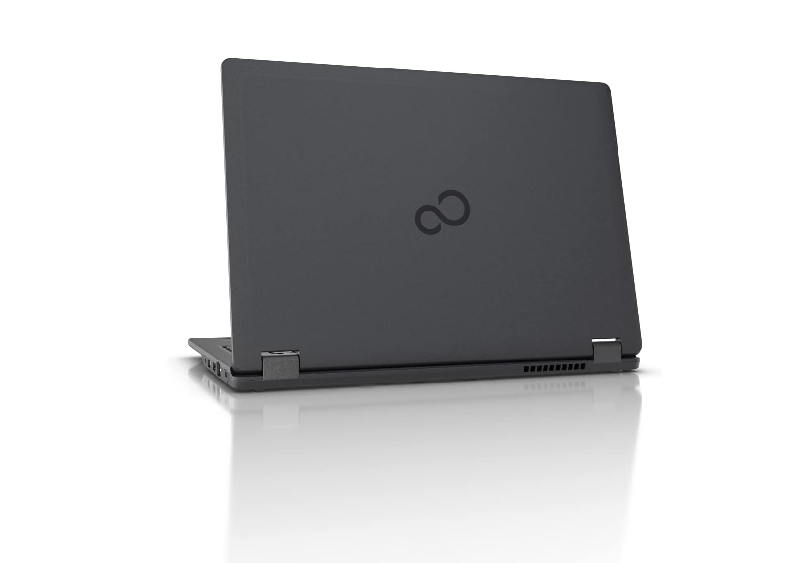 Dunkelgraues Laptop, geschlossen, mit Fujitsu-Logo auf der Rückseite.
