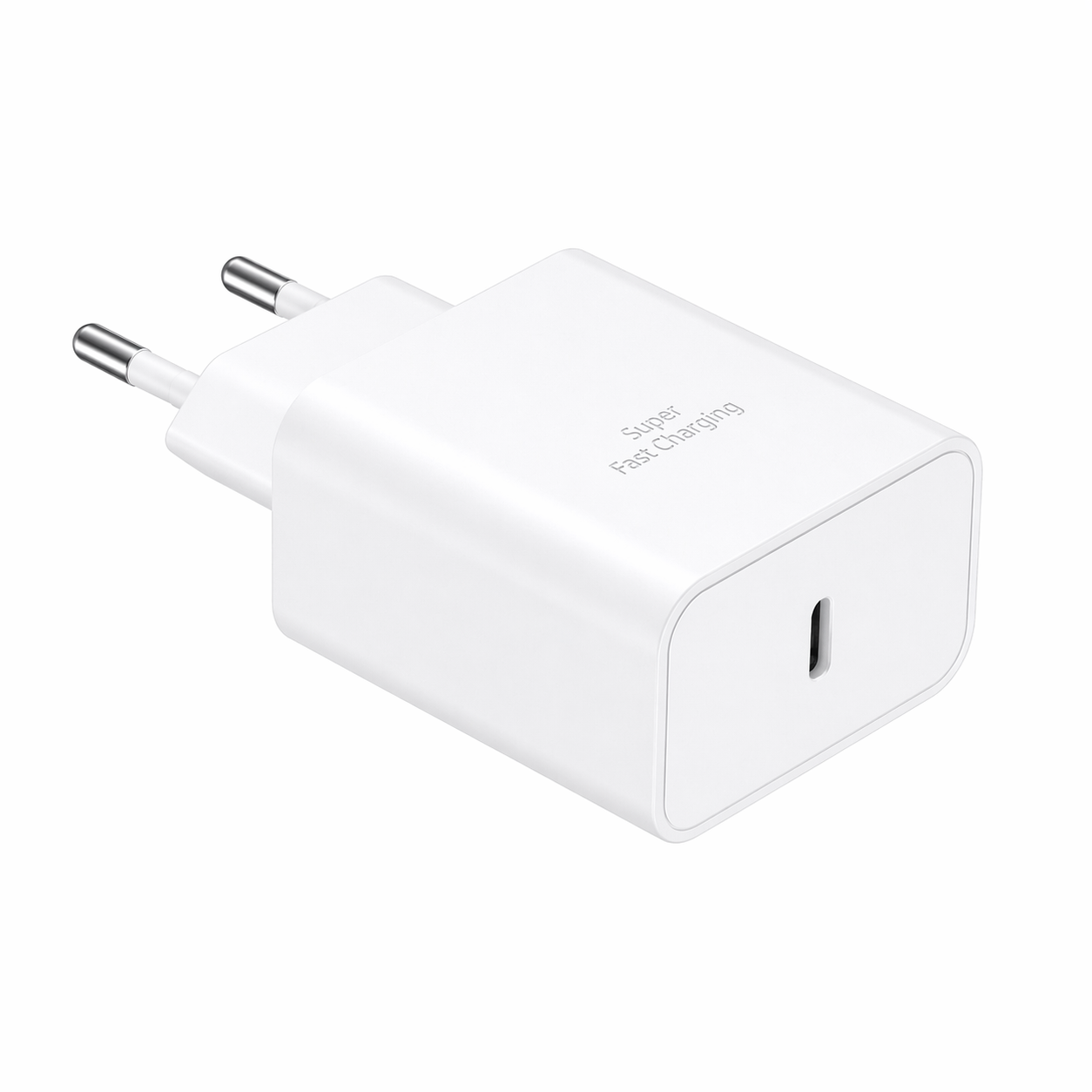 Ein weißes Schnellladegerät mit zwei silbernen Stiften und einem USB-C-Anschluss.