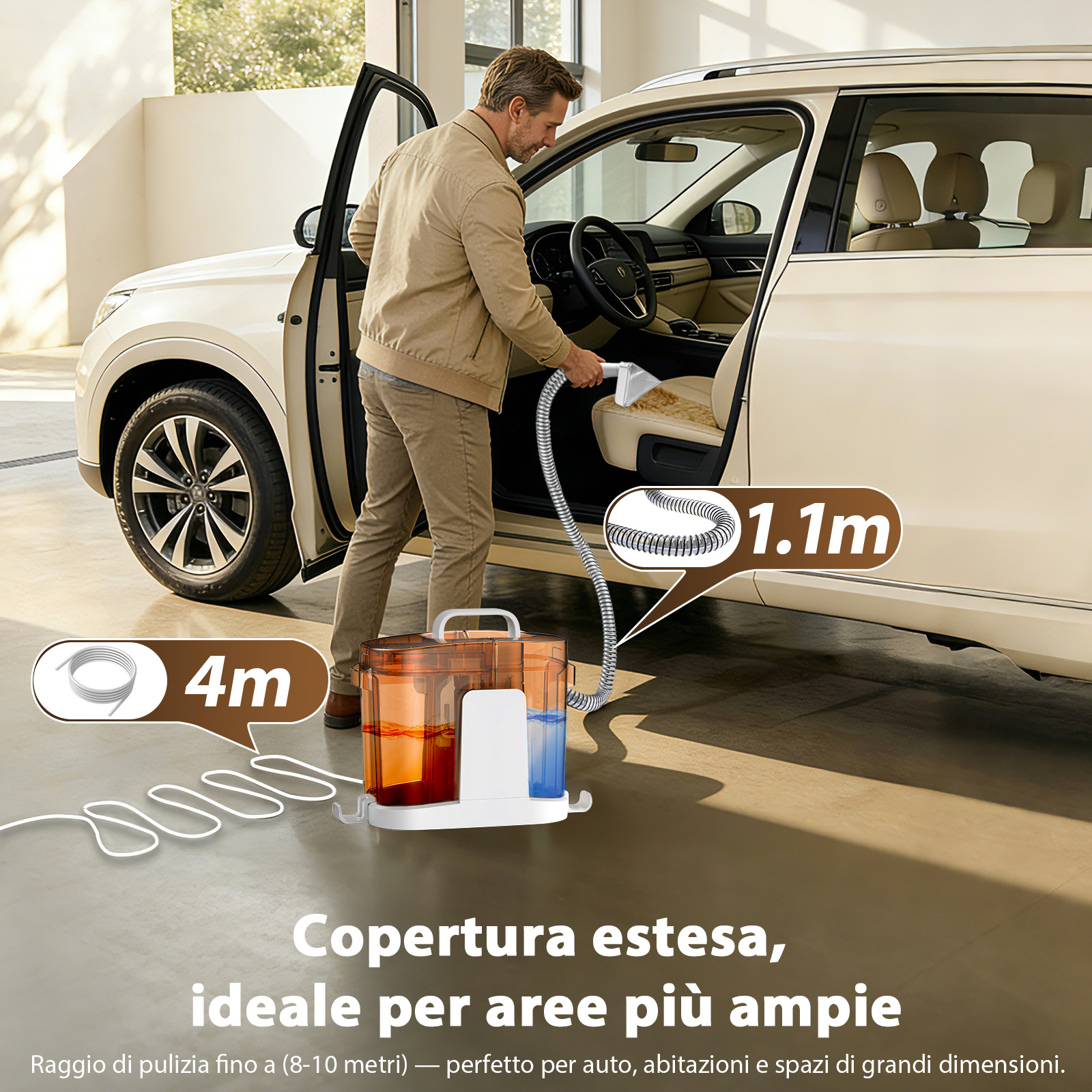Uomo pulisce sedile auto con apparecchio. Tubo 4m, ugello 1.1m.