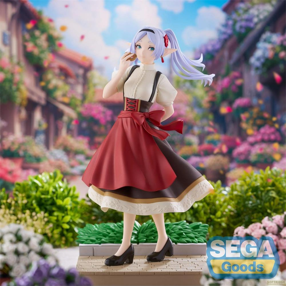 Figurine d'anime d'une fille aux cheveux violets mangeant un biscuit, devant une rue fleurie.