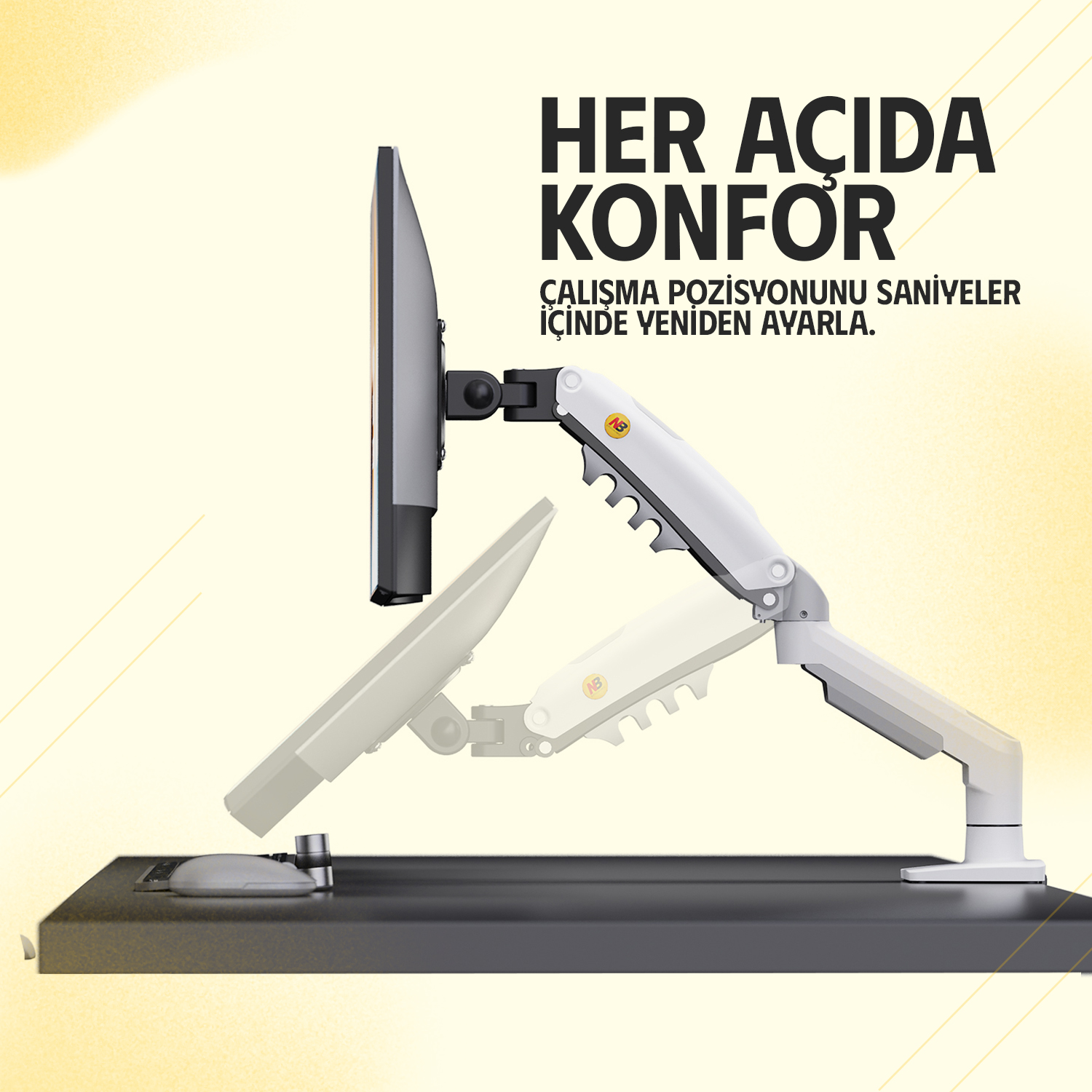 Ayarlanabilir kollu monitör kolu masanın üzerinde.
