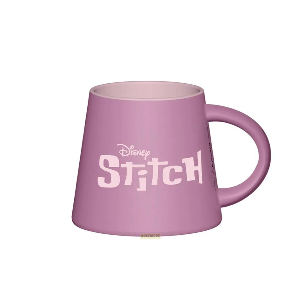Una taza rosa con el logo de Disney Stitch.