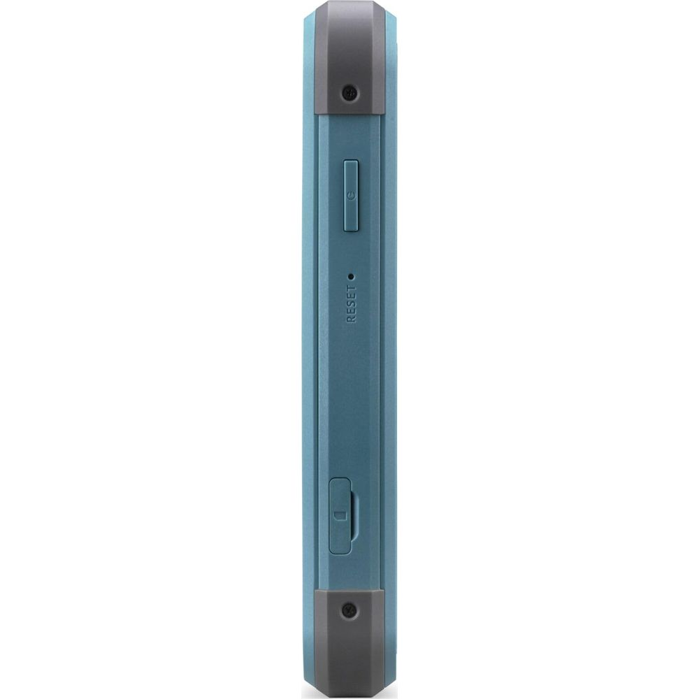 Teléfono inteligente resistente azul con acentos grises, botón de reinicio y ranura SD.