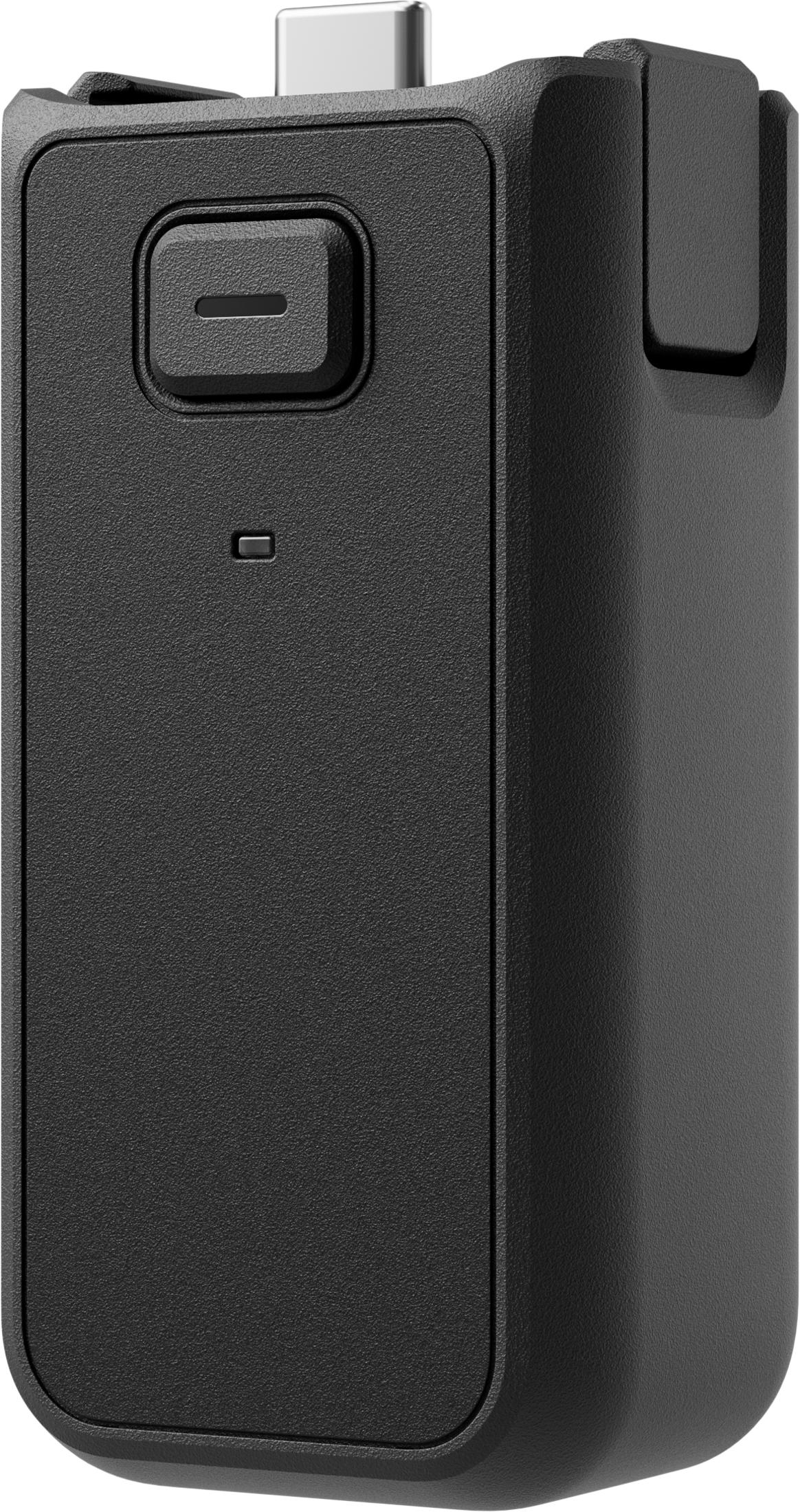 Schwarzes rechteckiges Gerät mit silbernem USB-C-Anschluss und einem Knopf.