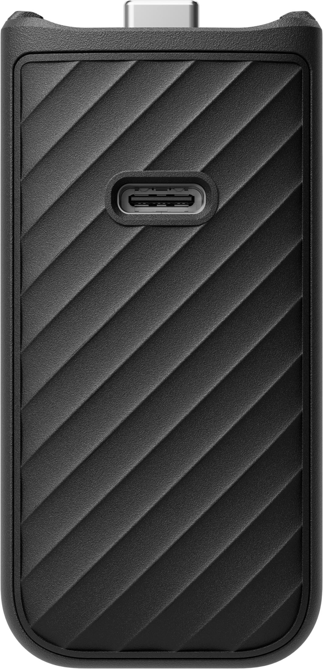 Schwarzes, geripptes Gehäuse mit USB-C-Anschluss und Stecker.