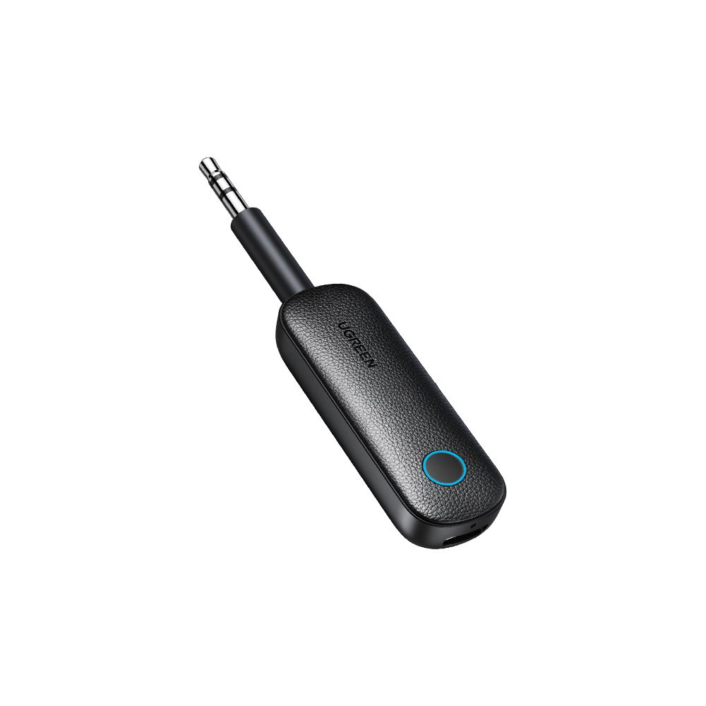 UGREEN logolu siyah 3,5 mm jak adaptörü.