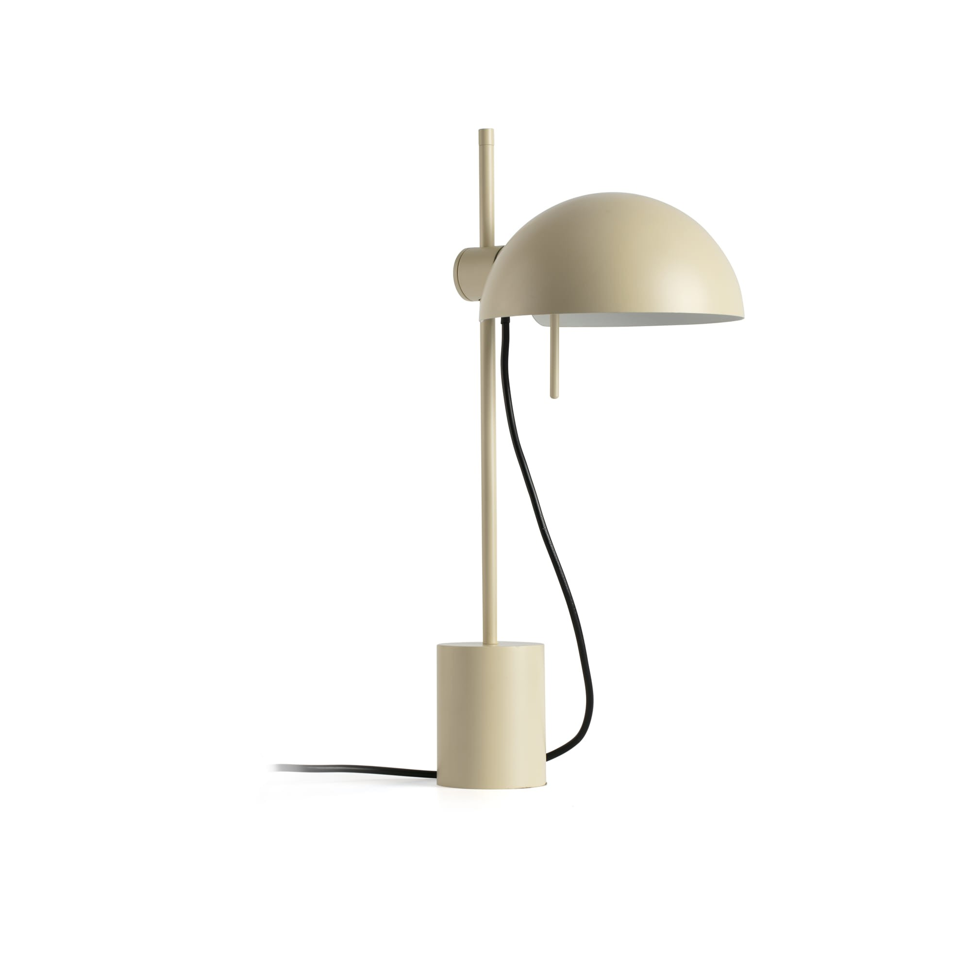 Una lampada da scrivania color crema con paralume semicircolare e base cilindrica.