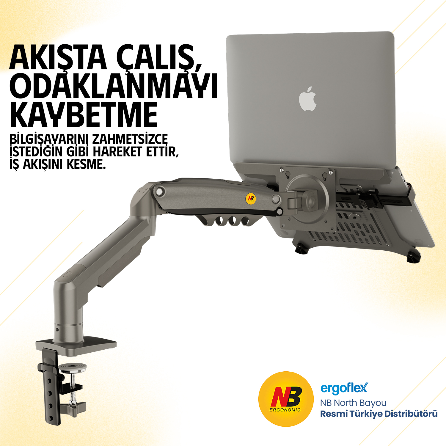 Gümüş renkli, ayarlanabilir kollu dizüstü bilgisayar standı, masa kelepçesine takılı. Apple logosu var.