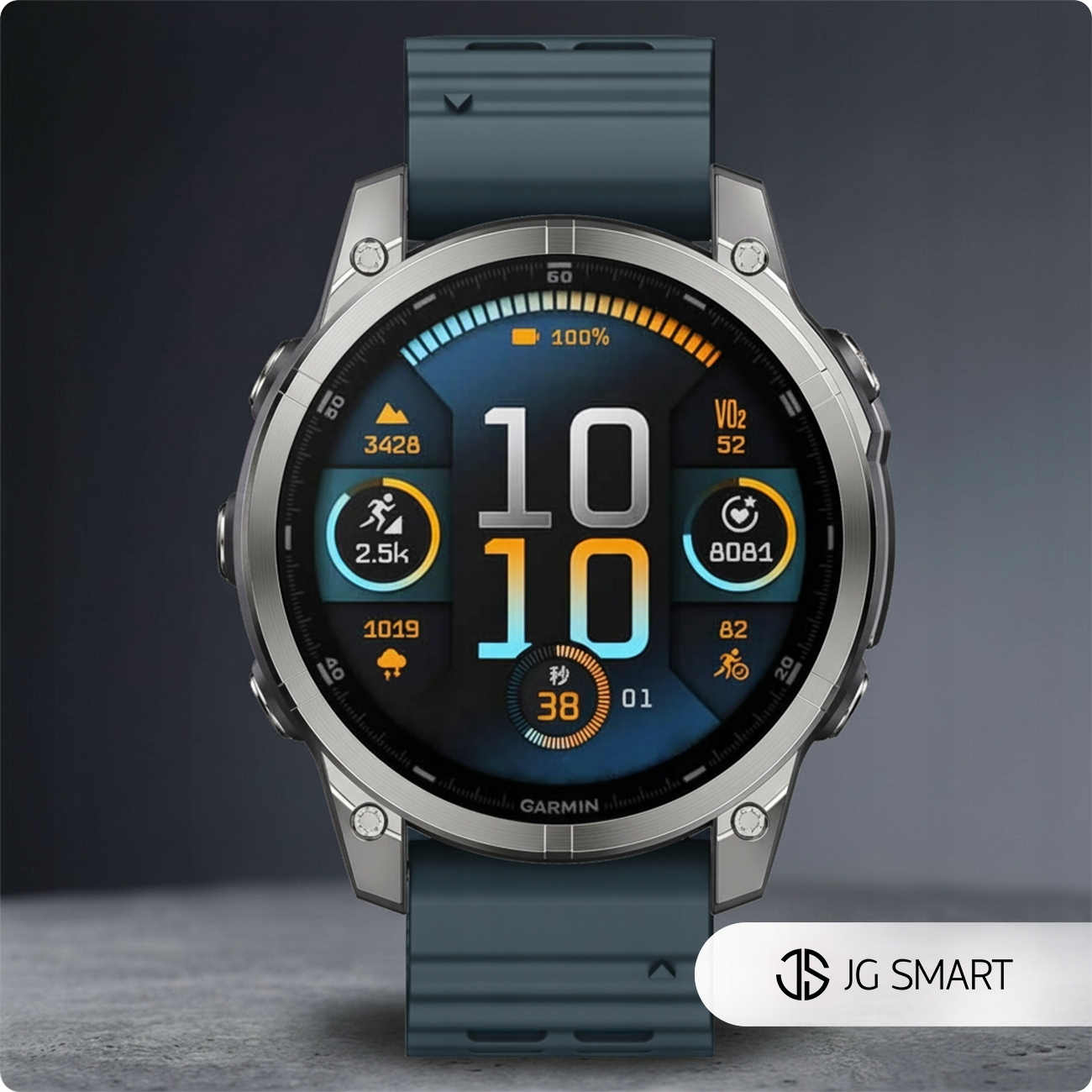 Srebrny smartwatch z niebieską tarczą wyświetla czas, kroki i dane VO2 max.