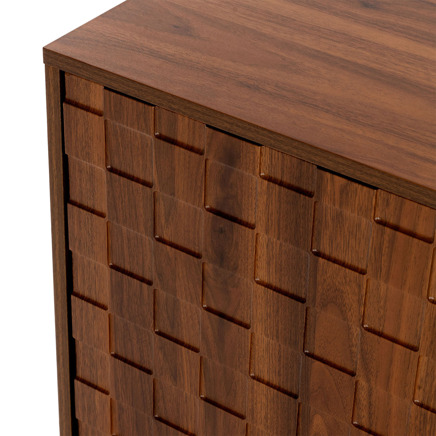 Mueble de madera marrón con patrón rectangular empotrado, vista cercana.