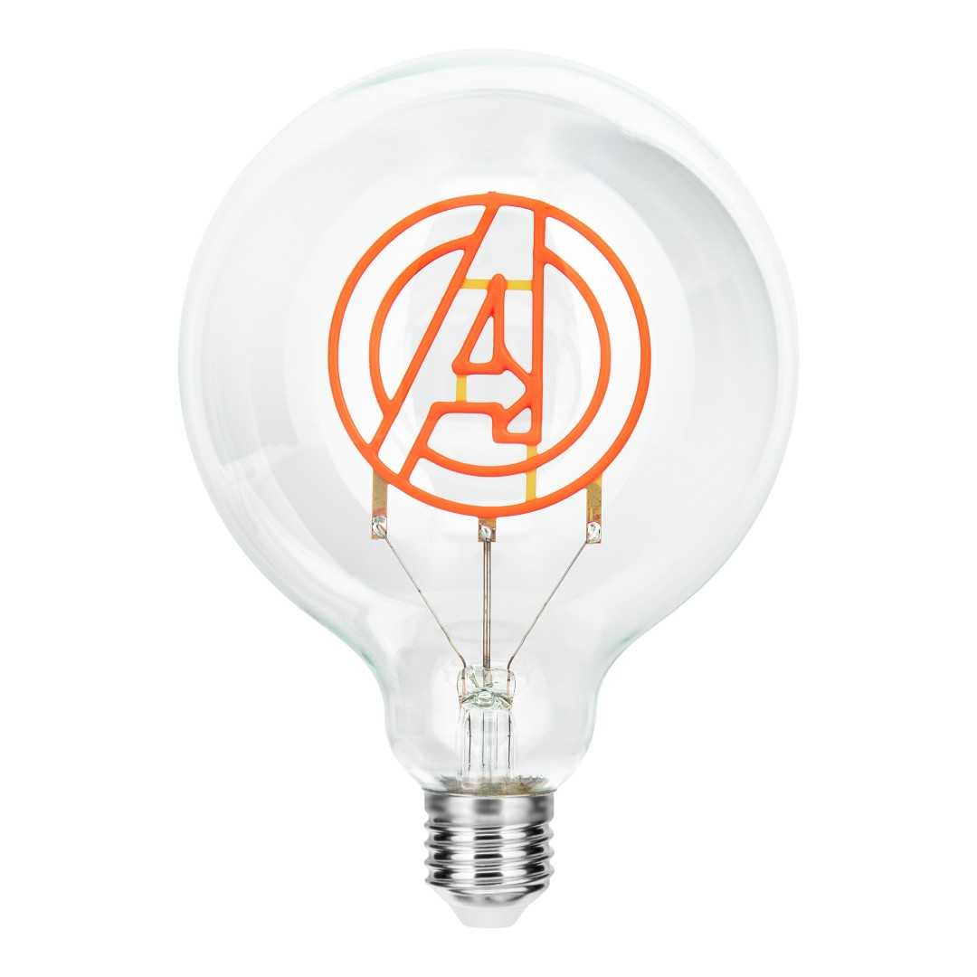 Una lampadina trasparente con il logo arancione degli Avengers all'interno.