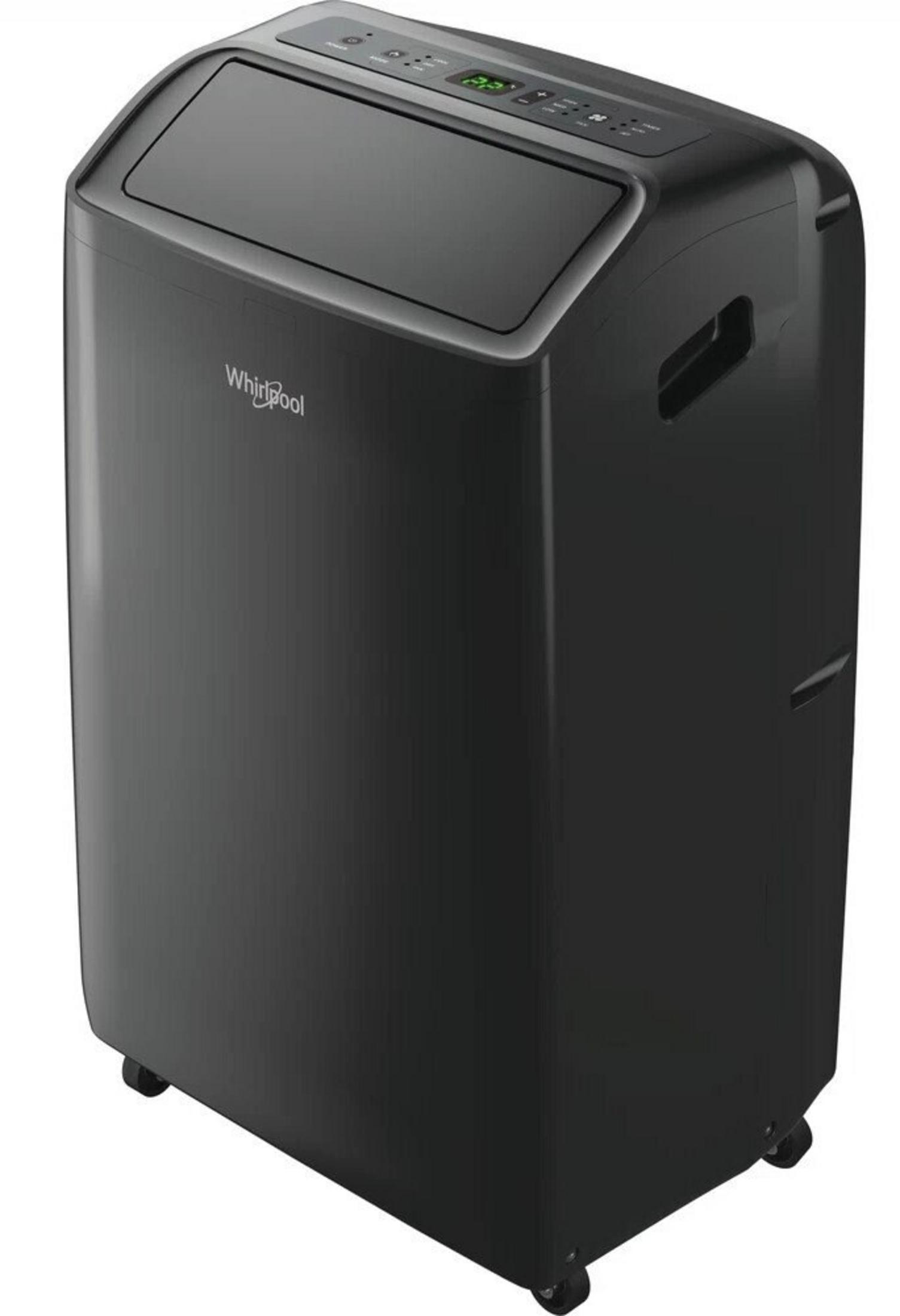 Un condizionatore portatile Whirlpool nero con ruote e pannello di controllo.