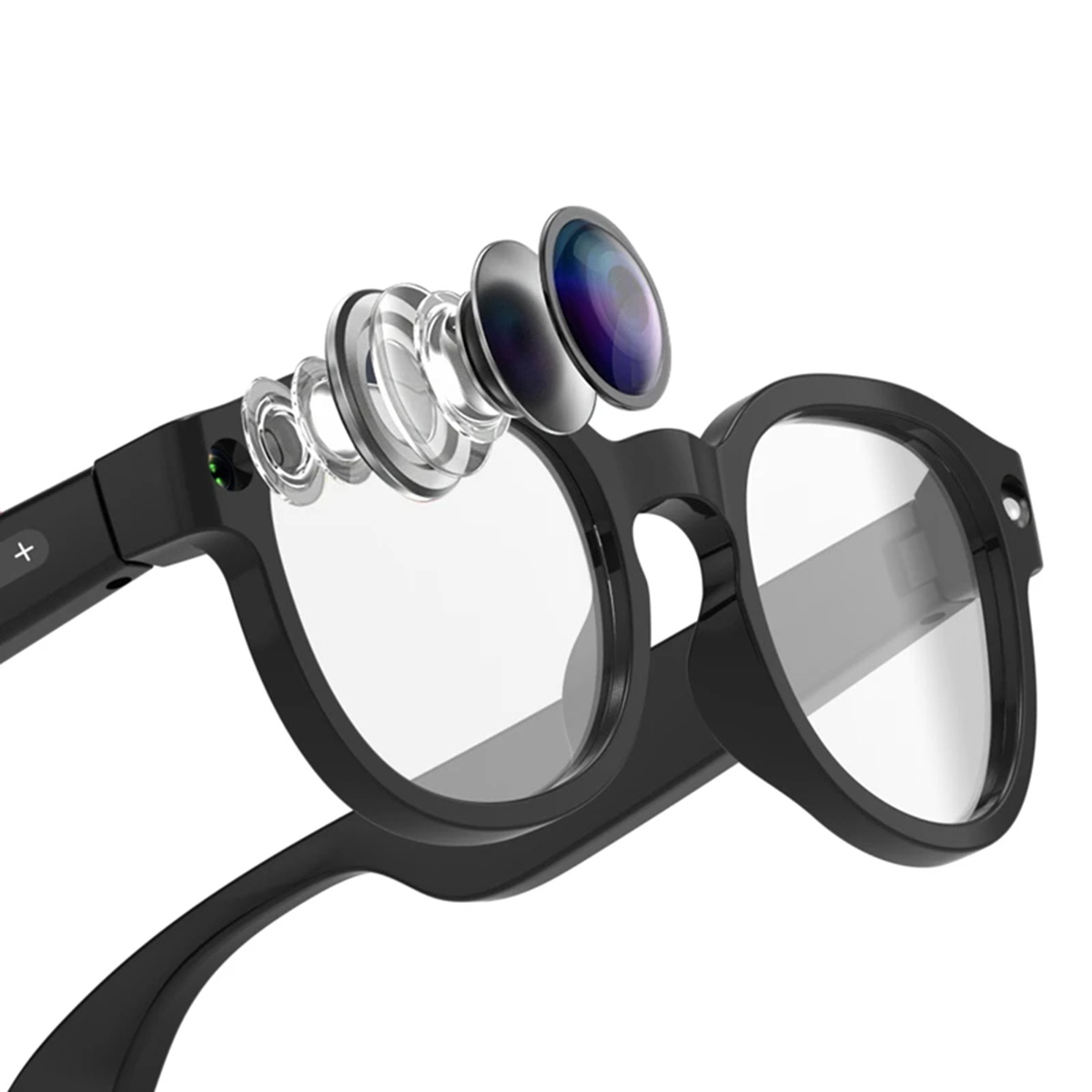 Gafas negras con cámara y lentes expuestas sobre fondo blanco.