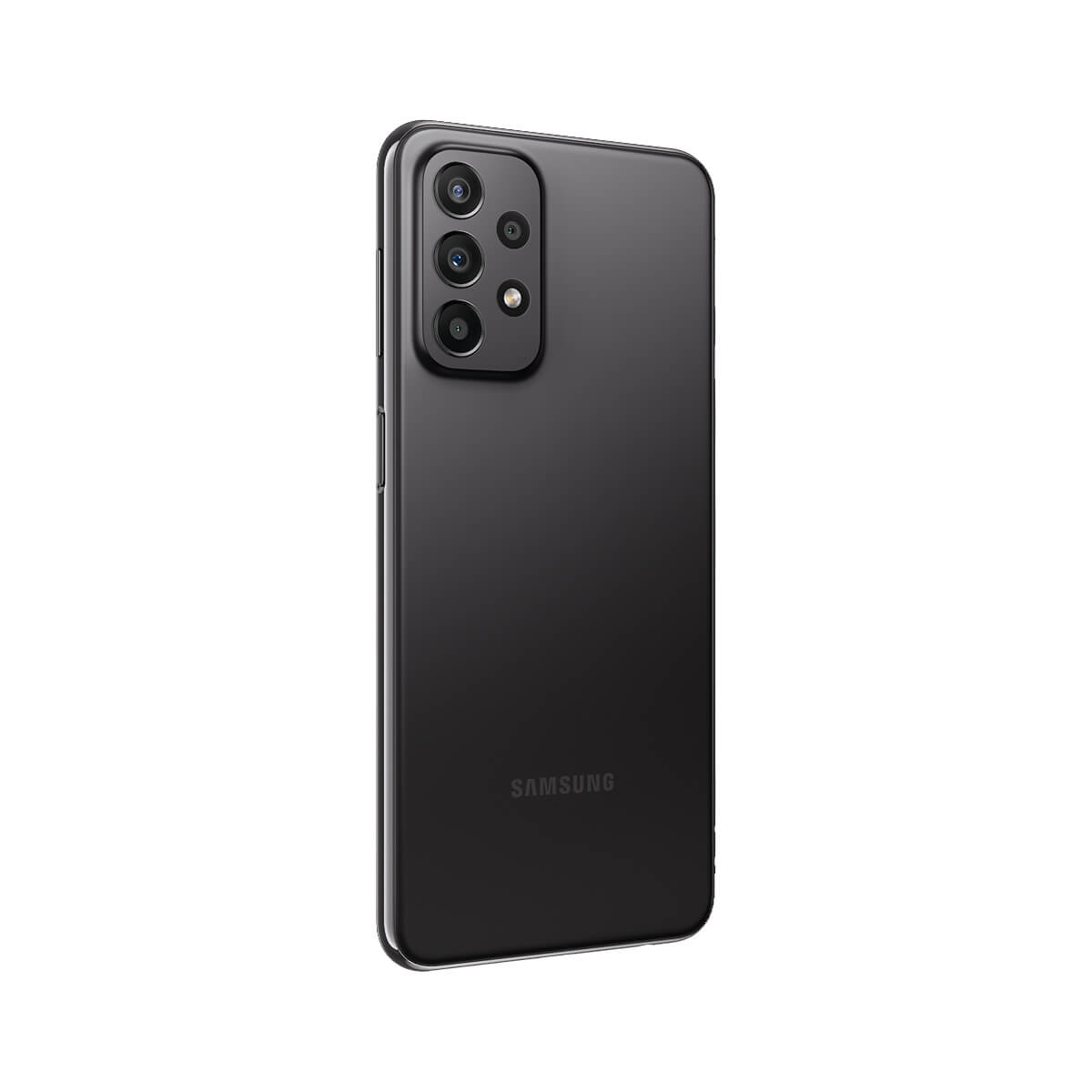 Parte trasera de un smartphone Samsung negro con tres cámaras y flash.