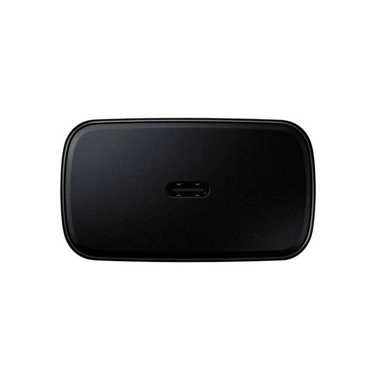 Un cargador negro y rectangular con esquinas redondeadas y un puerto USB-C.