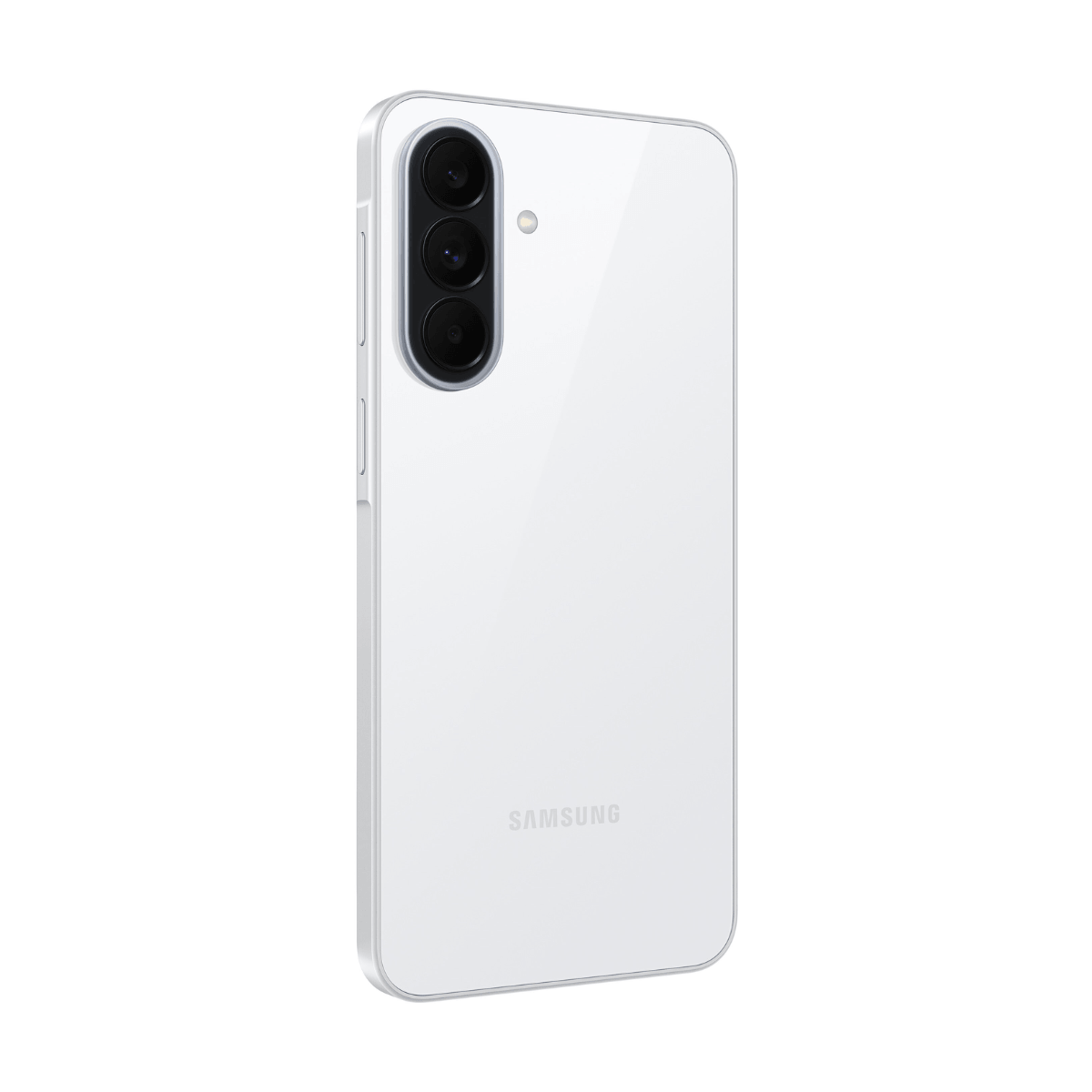 Rückseite eines weißen Smartphones mit drei Kameralinsen und Samsung-Logo.