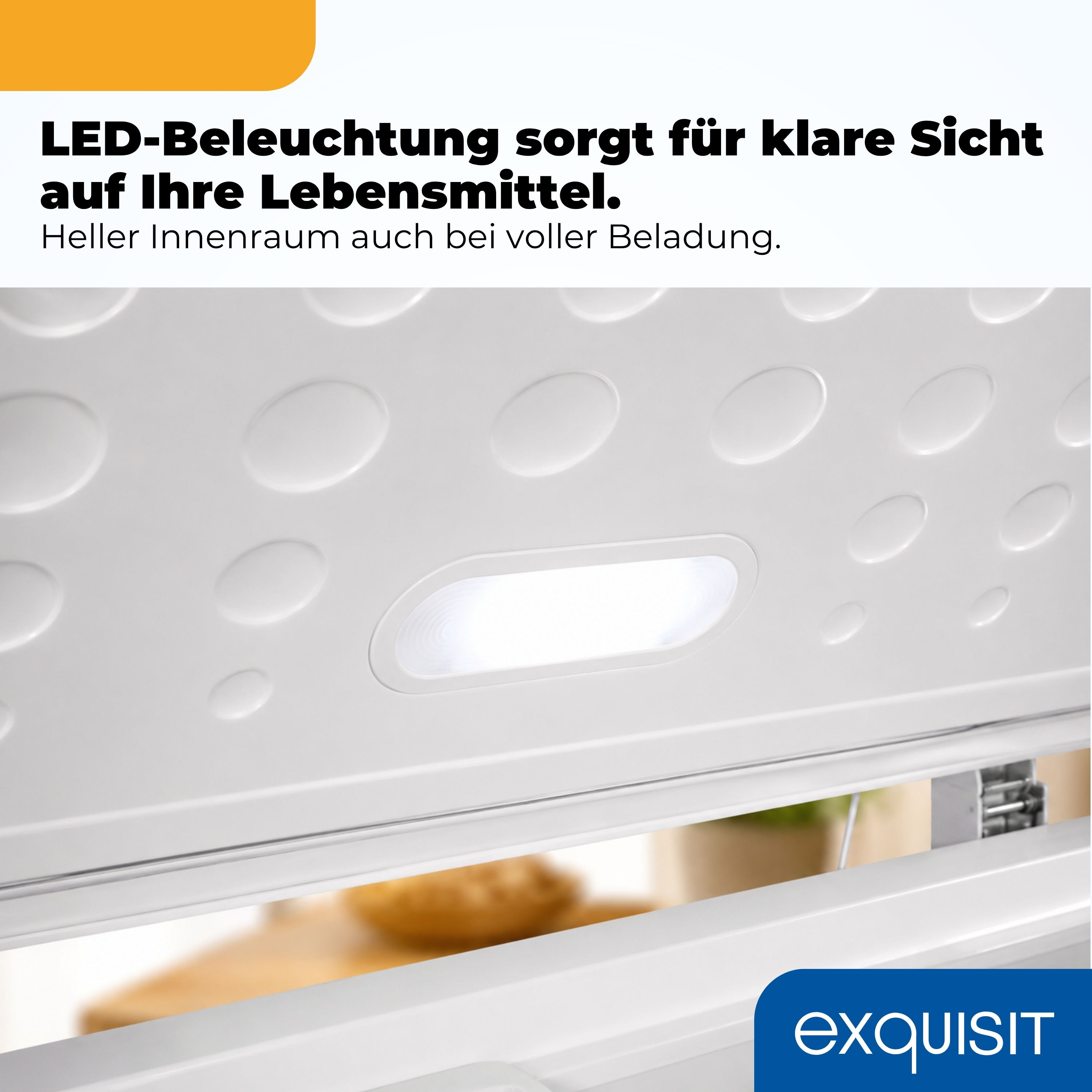 Eine weiße Decke mit einem LED-Licht und erhabenen Kreisen.