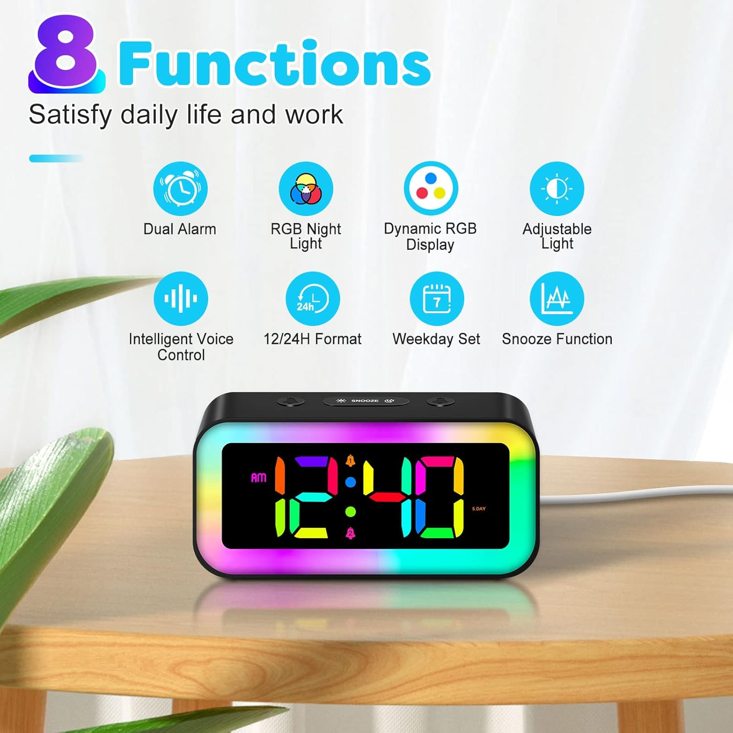 Digitaler Wecker mit RGB-Lichtanzeige, zeigt 12:47 Uhr an. Verfügt über 8 Funktionen.