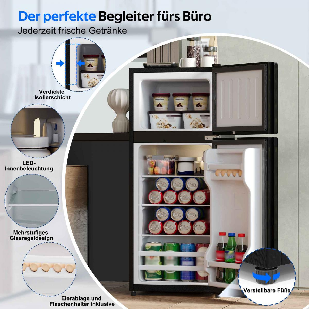 Ein kleiner schwarzer Kühlschrank mit offenem Fach, gefüllt mit Dosen und Flaschen.