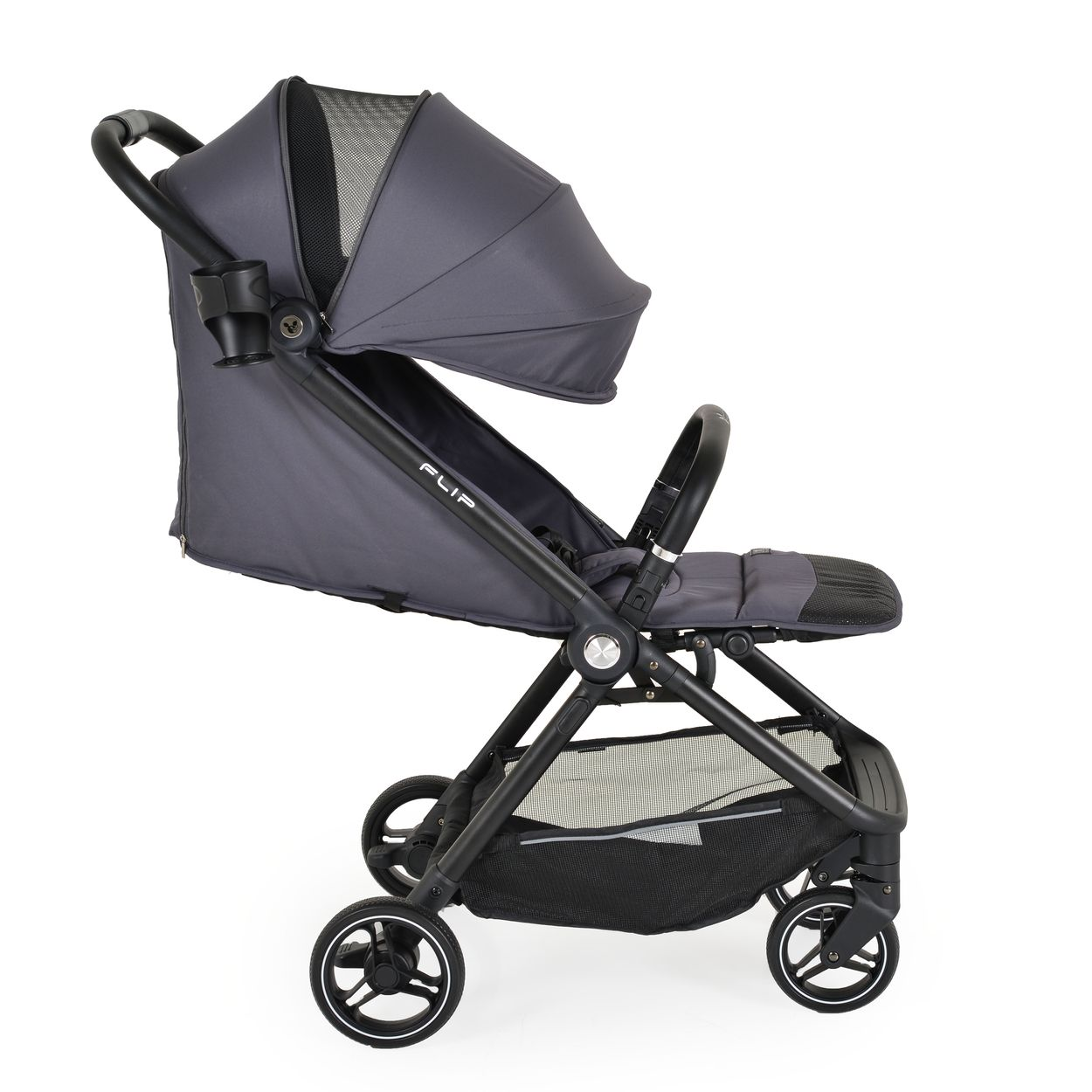 Ein dunkler Kinderwagen mit verstellbarem Verdeck und Aufbewahrungskorb.