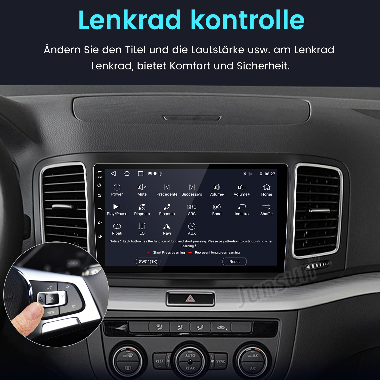 Ein Finger drückt die OK-Taste am Lenkrad eines Autos, das Infotainmentsystem wird angezeigt.