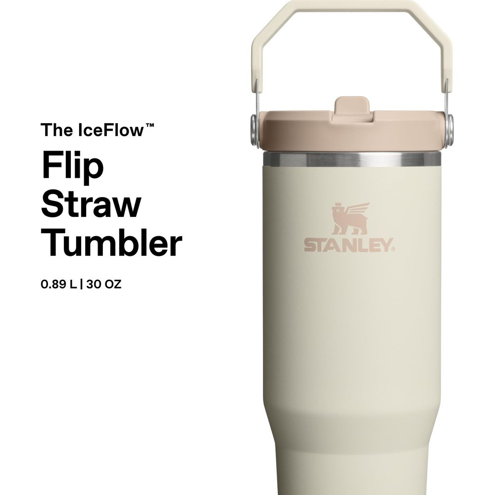 Bej rengi kapaklı ve kulplu krem rengi Stanley IceFlow termos bardak.