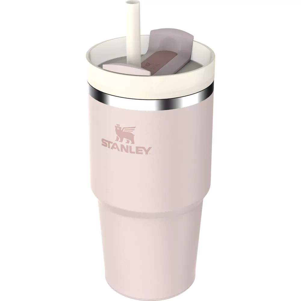 Pembe Stanley termos bardak, pipet ve kapaklı. 'STANLEY' logosu.