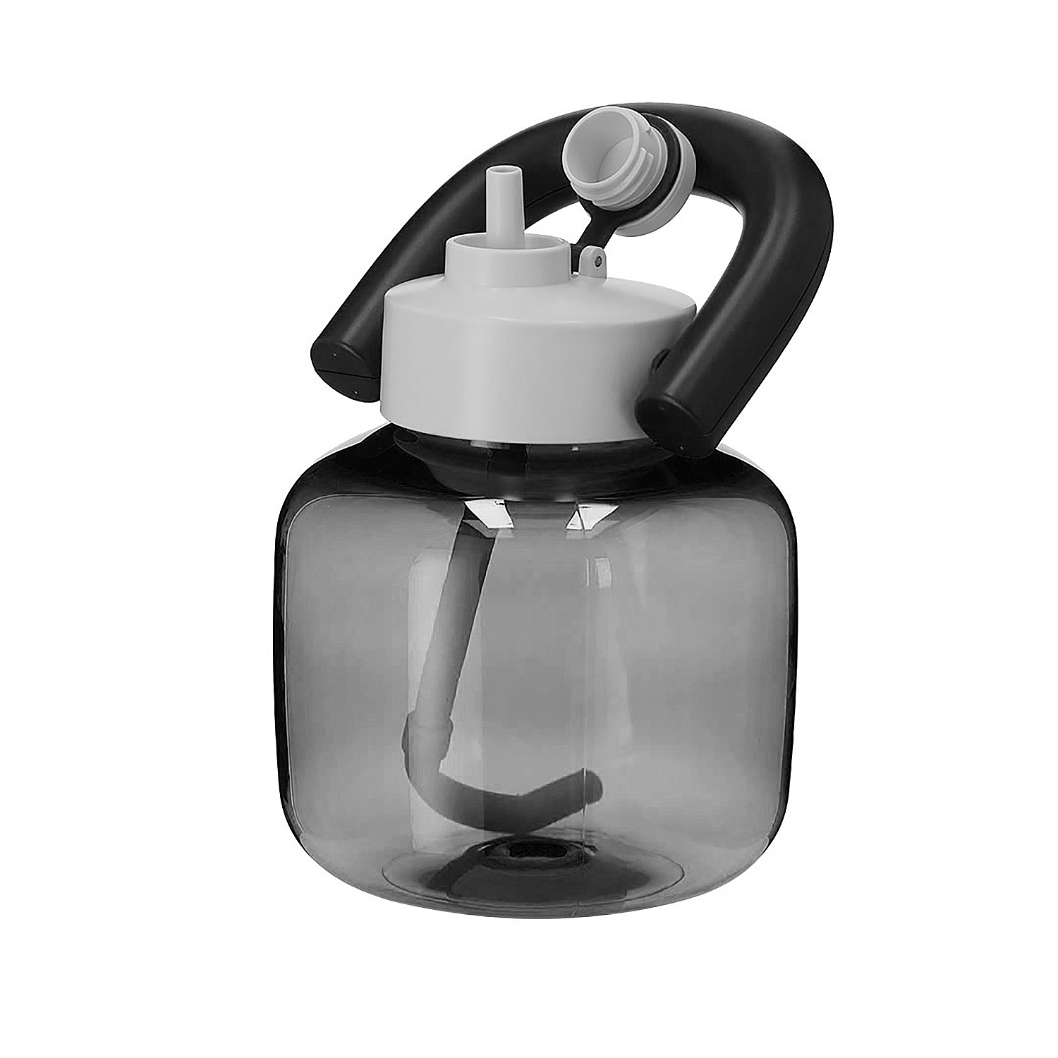 Botella de agua translúcida gris con asa negra y tapa blanca.