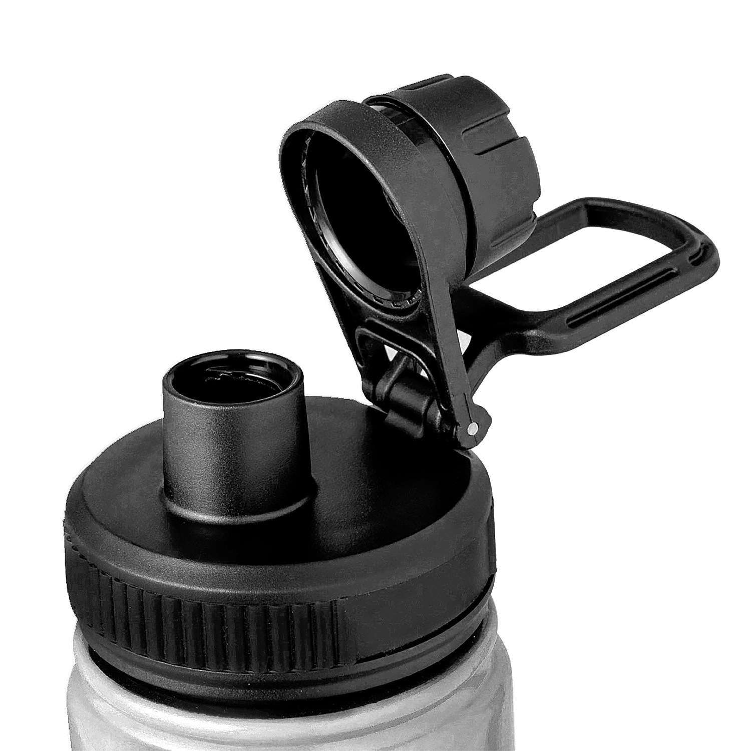 Primer plano de la tapa abierta de una botella de agua negra con pestillo y asa.