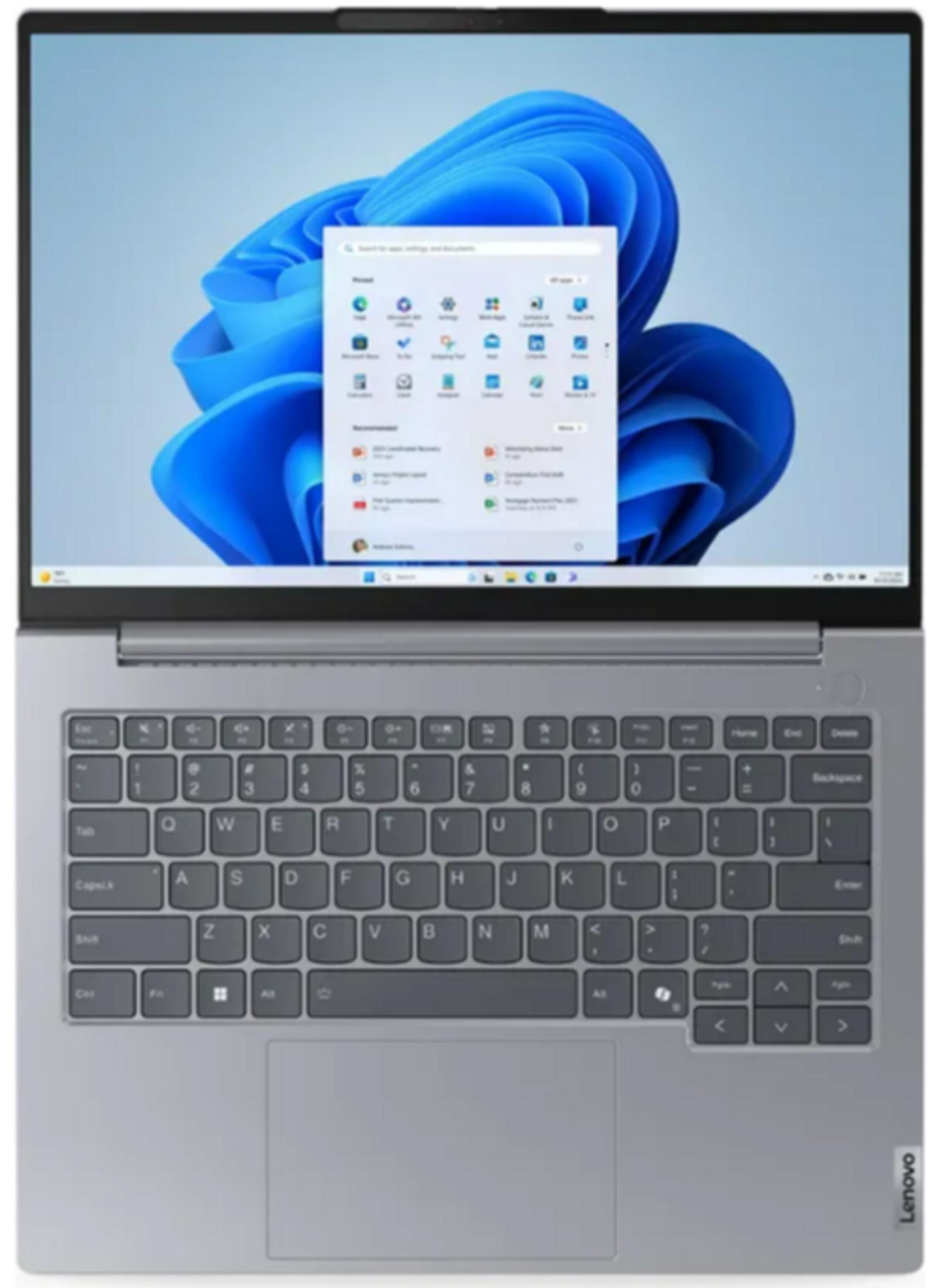 Ein graues Lenovo-Laptop mit geöffnetem Bildschirm, der Windows 11 zeigt.