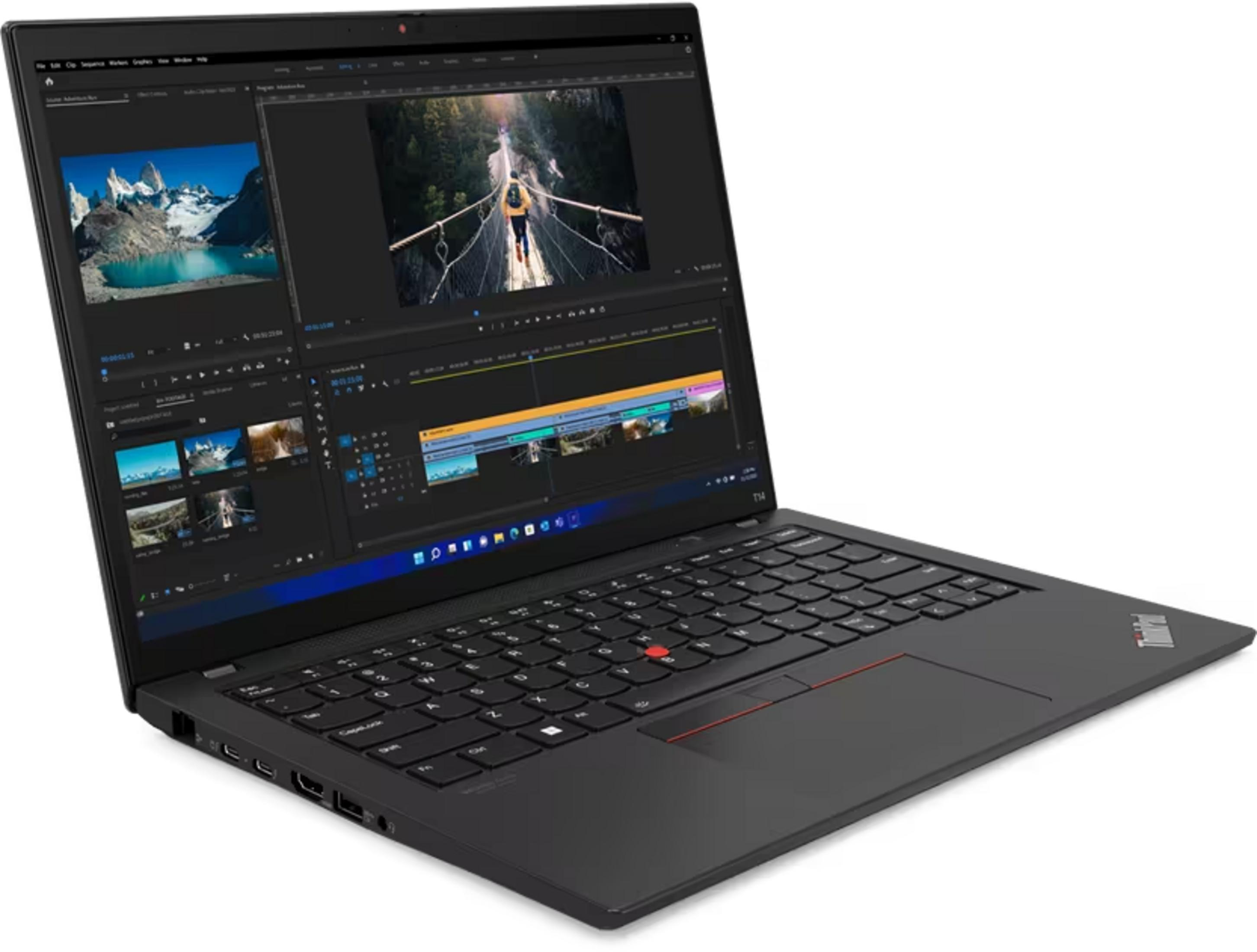 Schwarzer Laptop mit geöffnetem Bildschirm, der eine Videobearbeitungssoftware zeigt.