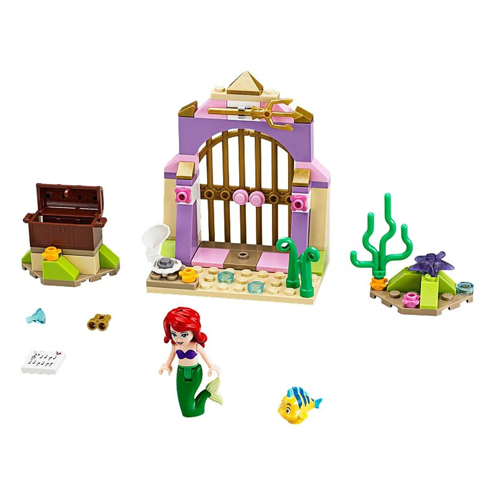 Figura di Ariel con palazzo sottomarino, forziere, corallo e pesce.