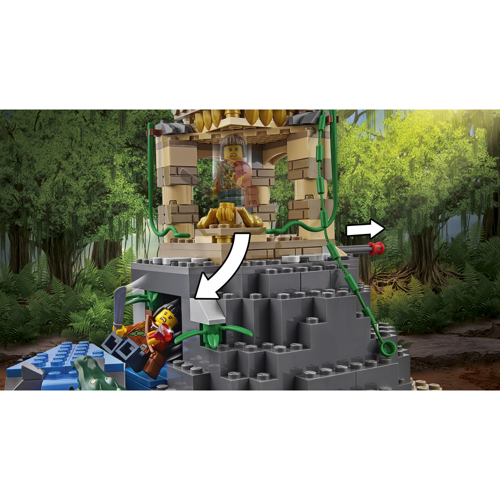 Tempio della giungla Lego con due figure, una intrappolata, l'altra appesa.