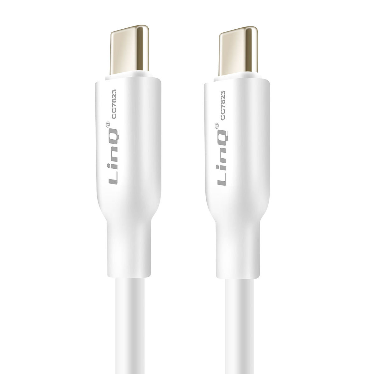 Due cavi USB-C bianchi con connettori dorati sono uno accanto all'altro.