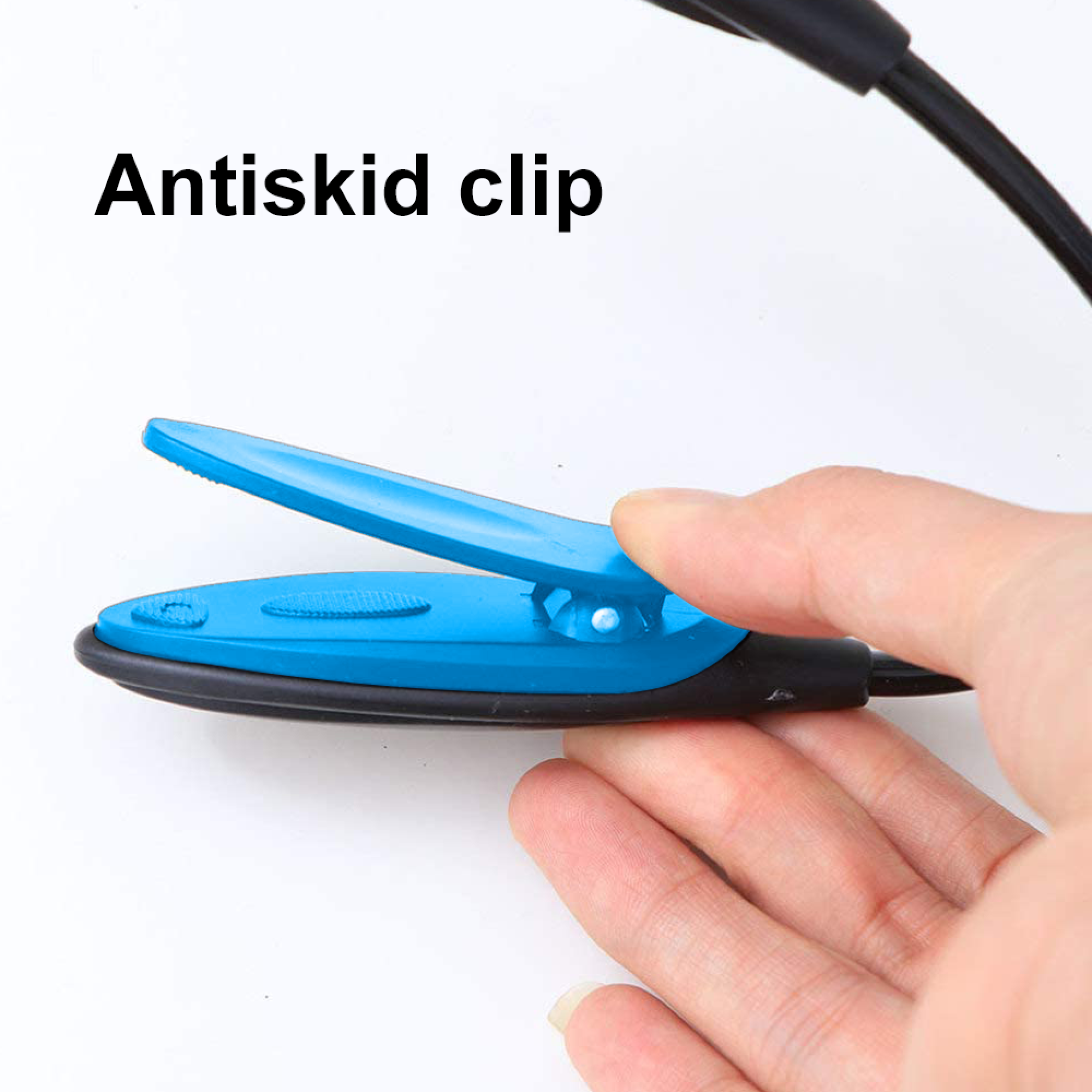 Blauer Klemmteil mit Anti-Rutsch-Griff, gehalten von einer Hand.
