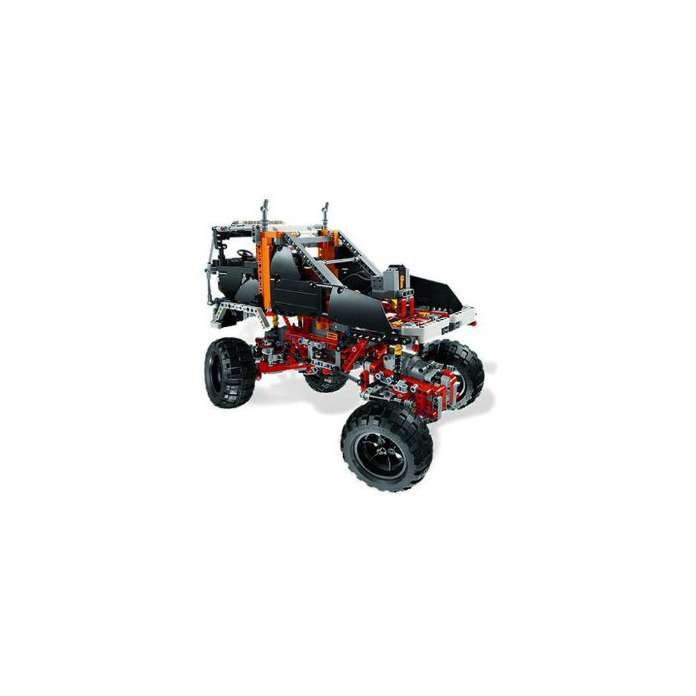 Un dettagliato modello di un veicolo fuoristrada Lego rosso e nero con ruote grandi.